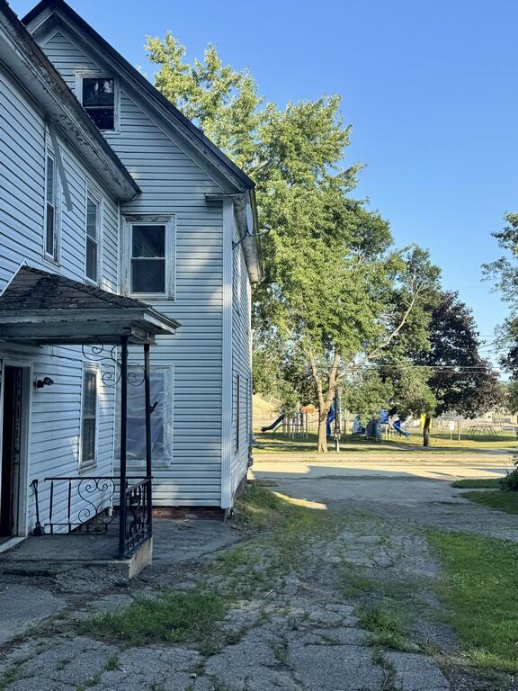 main property photo 20