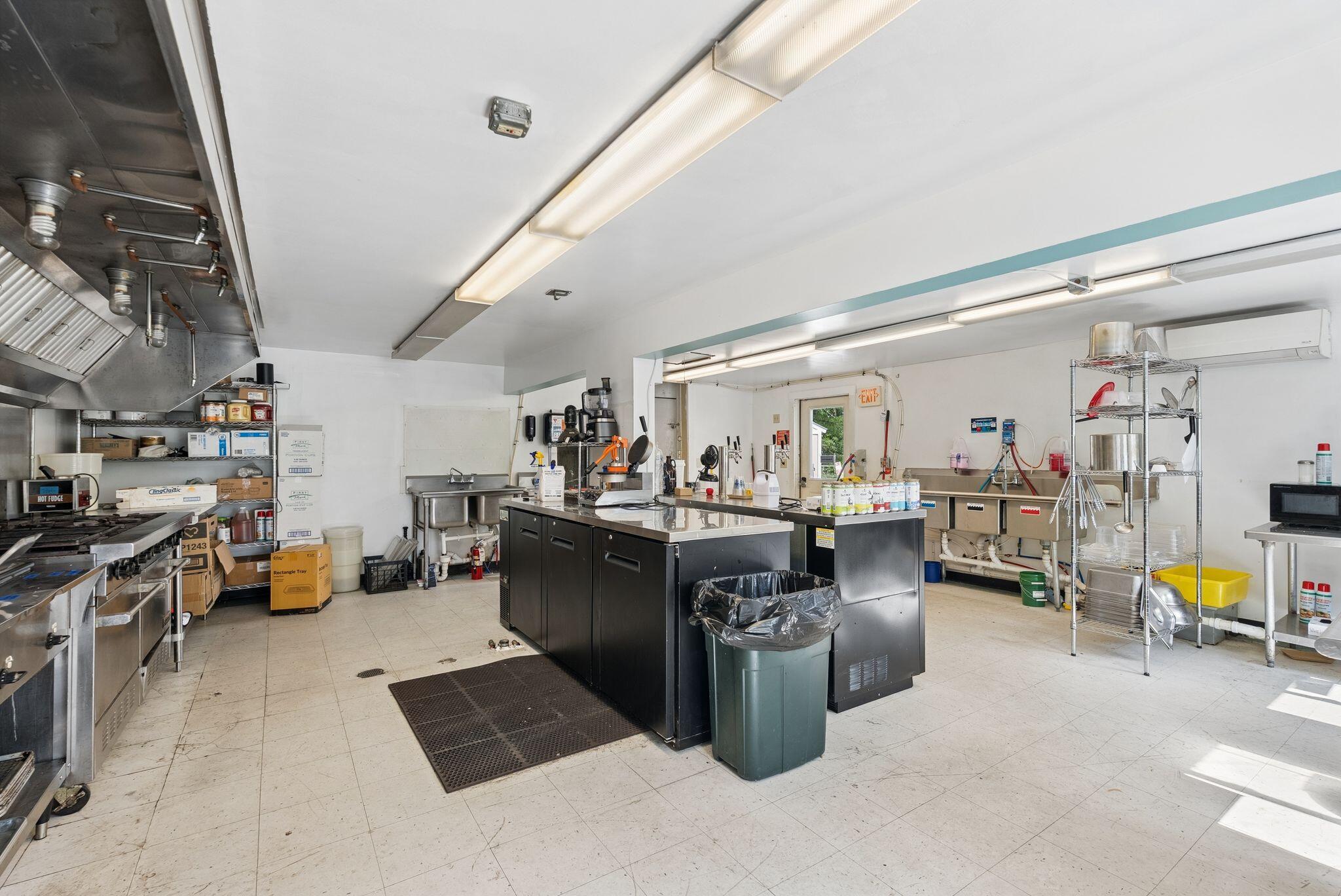 main property photo 51
