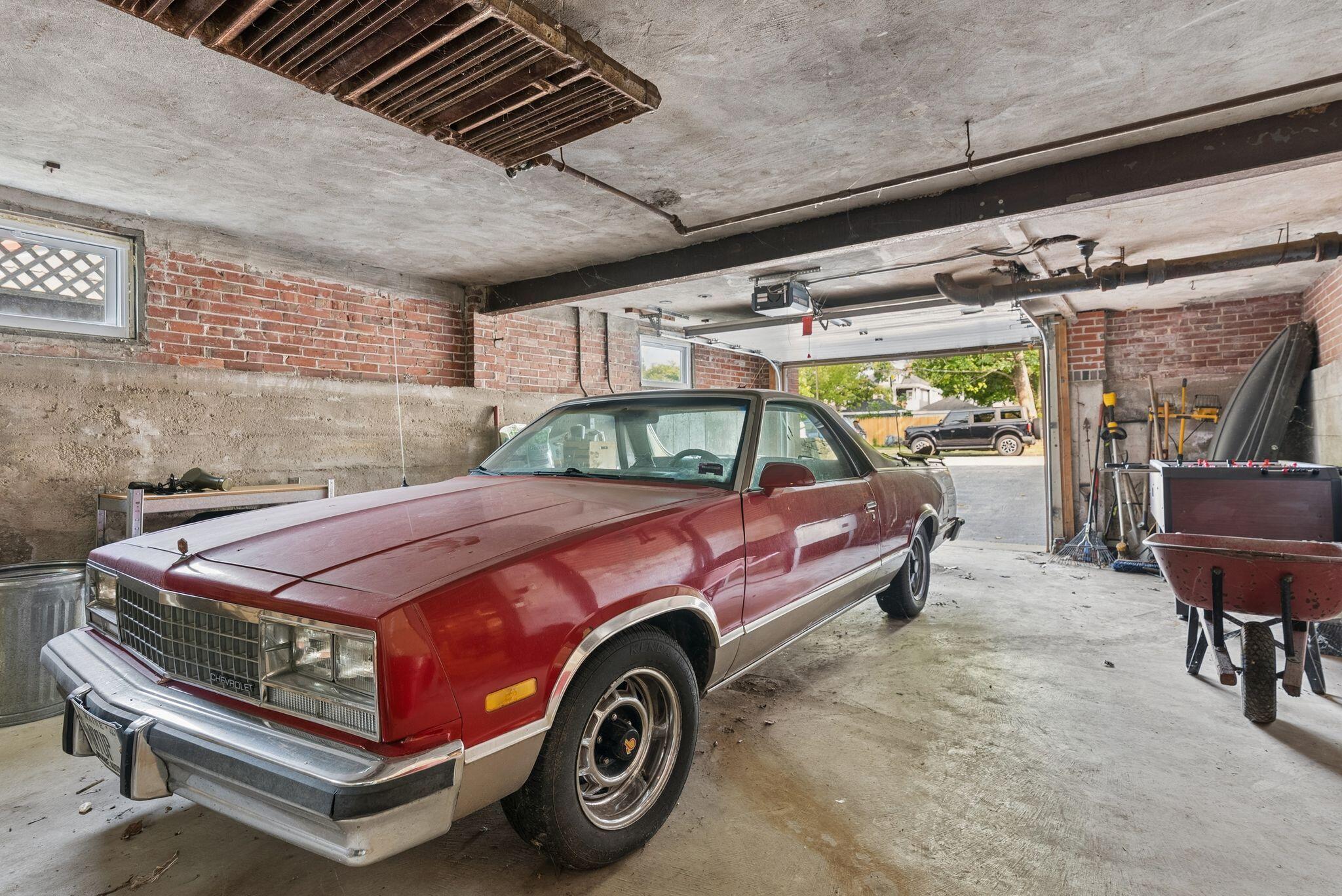 main property photo 79