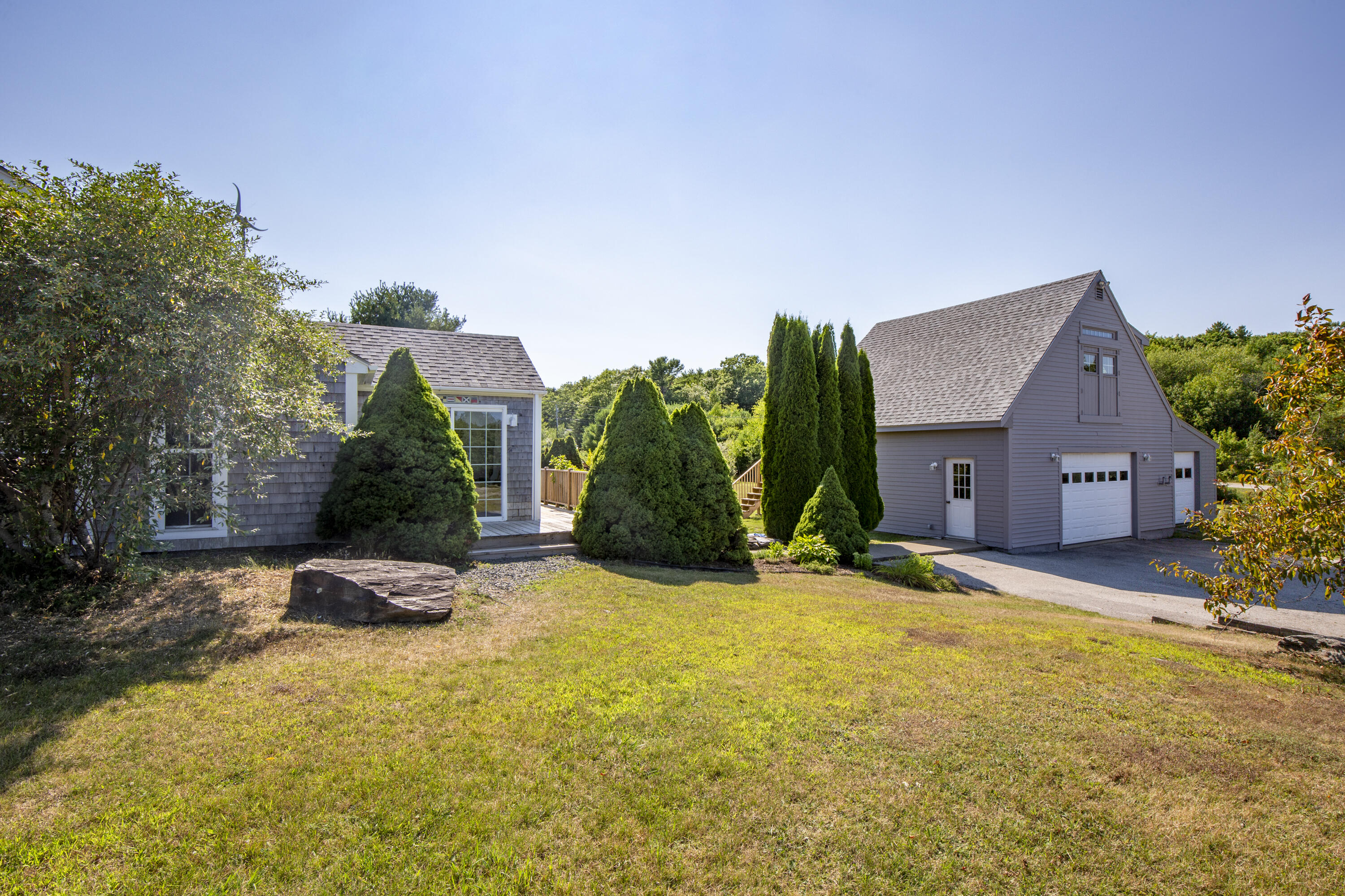 main property photo 39