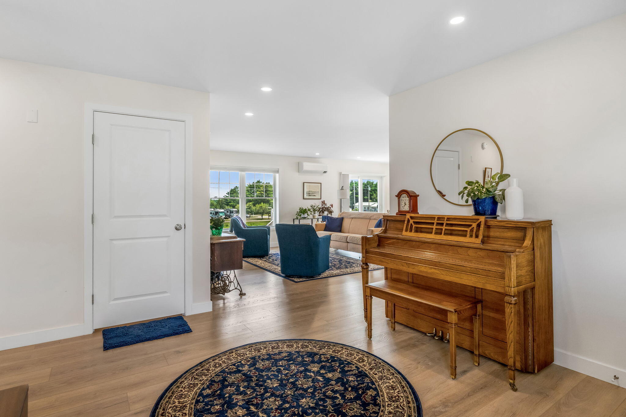 main property photo 12