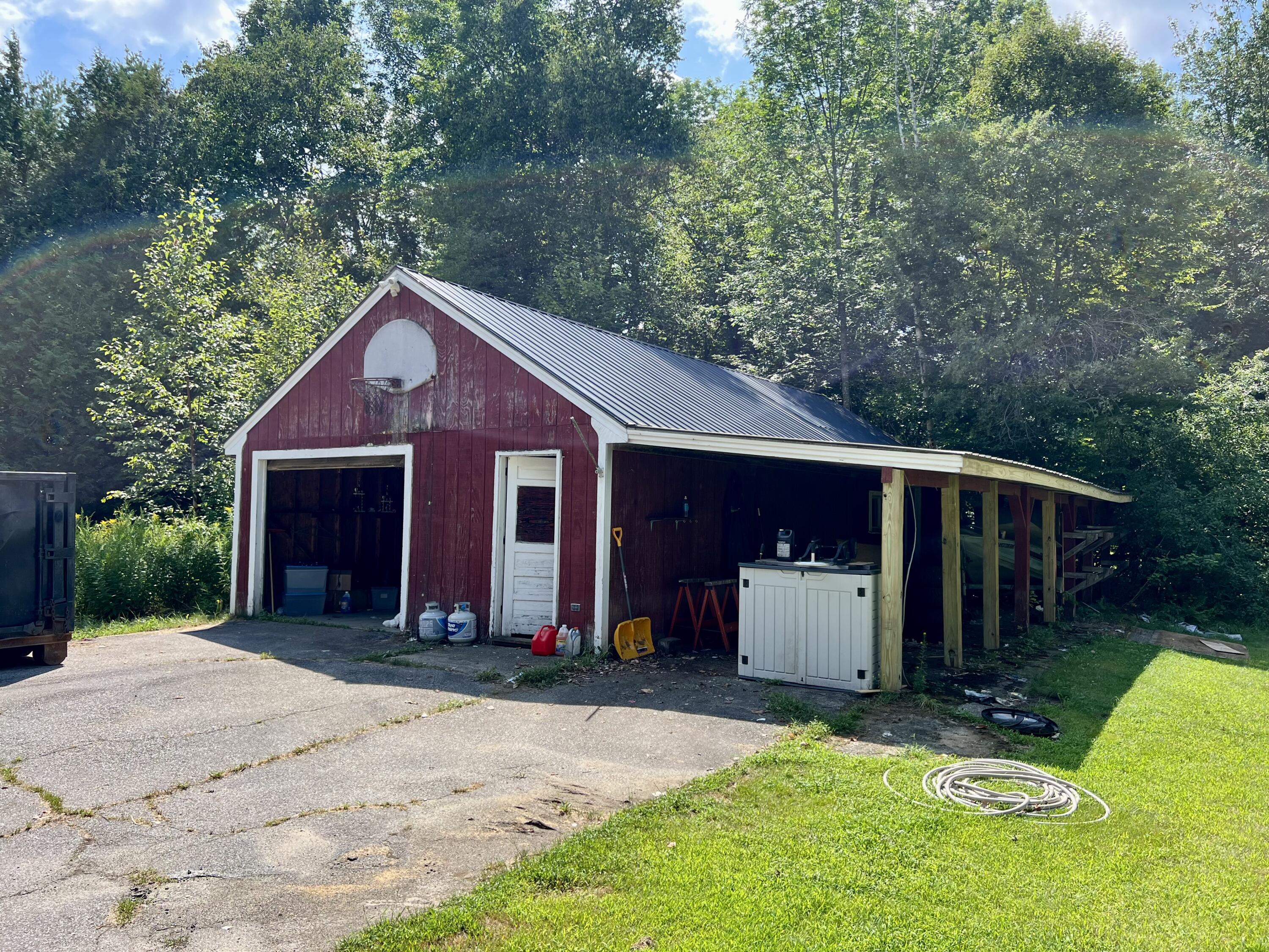 main property photo 12