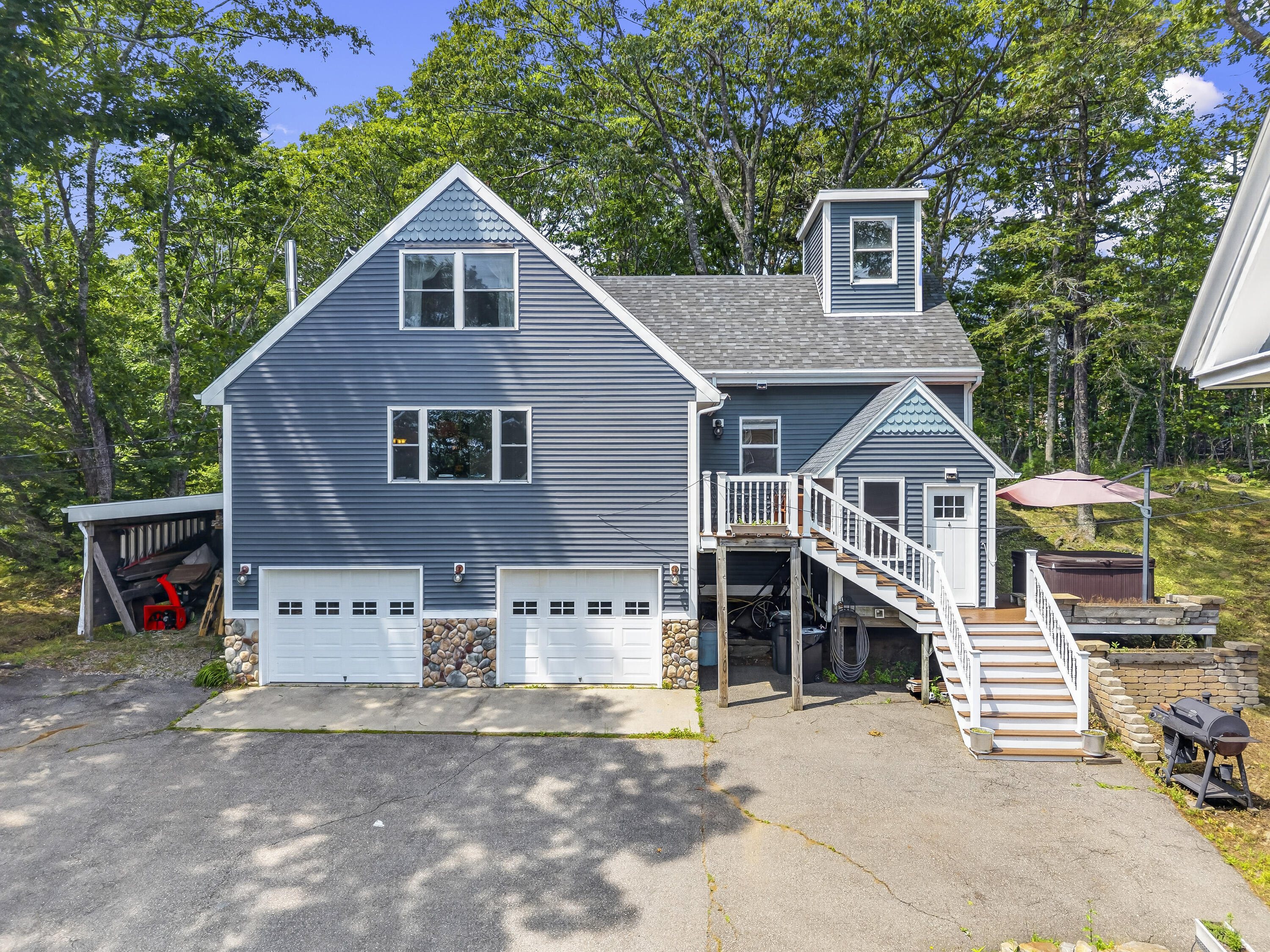 main property photo 30