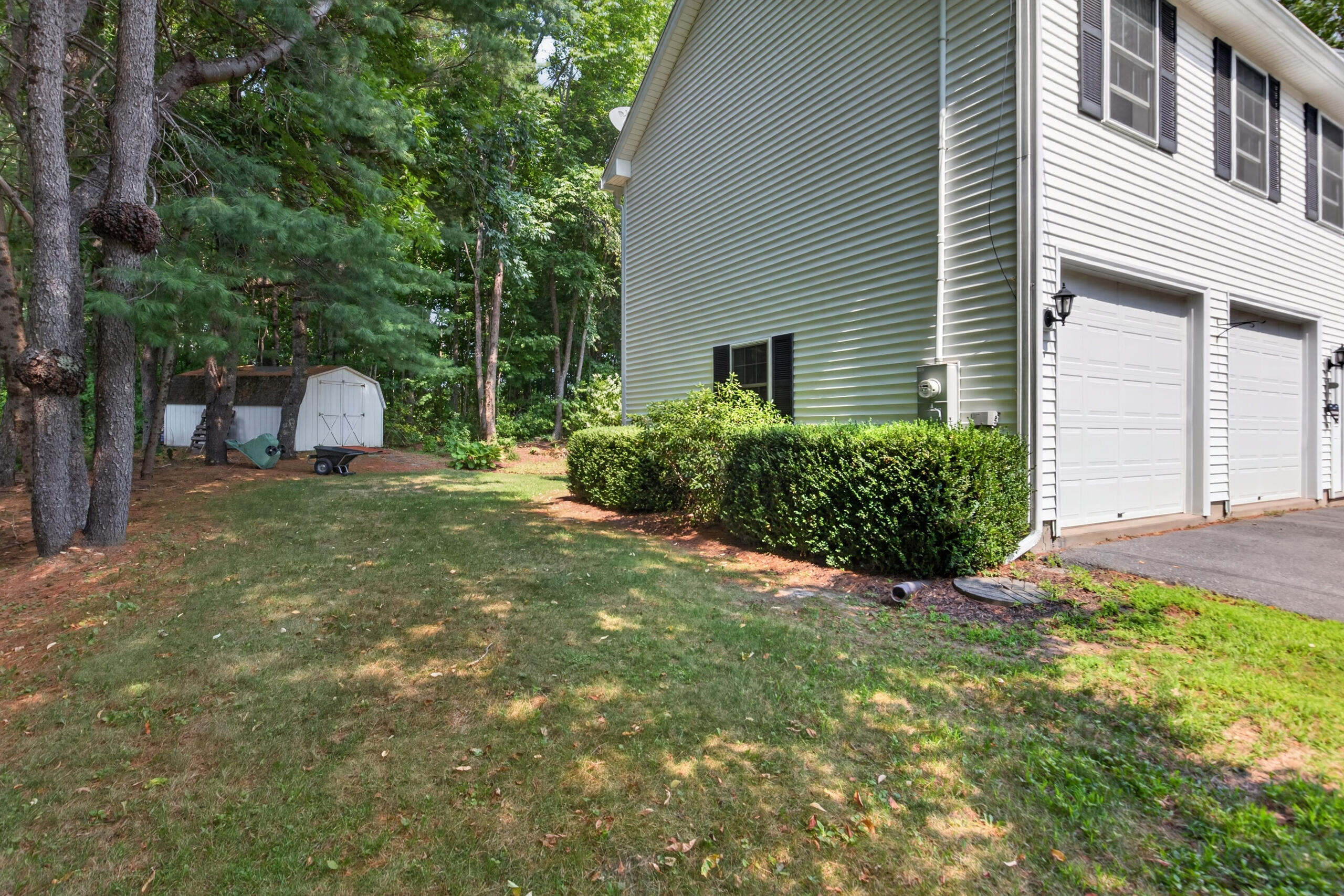main property photo 76
