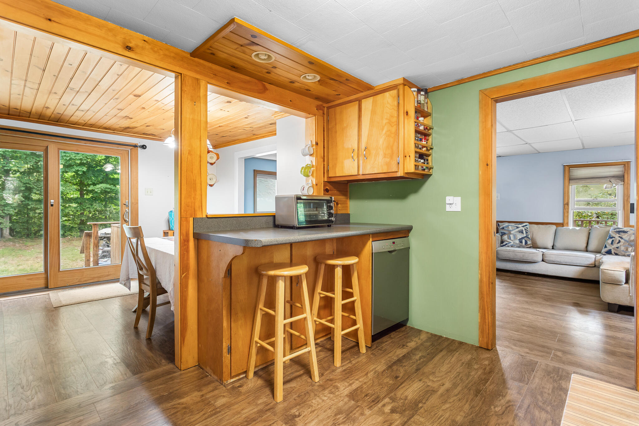 main property photo 10