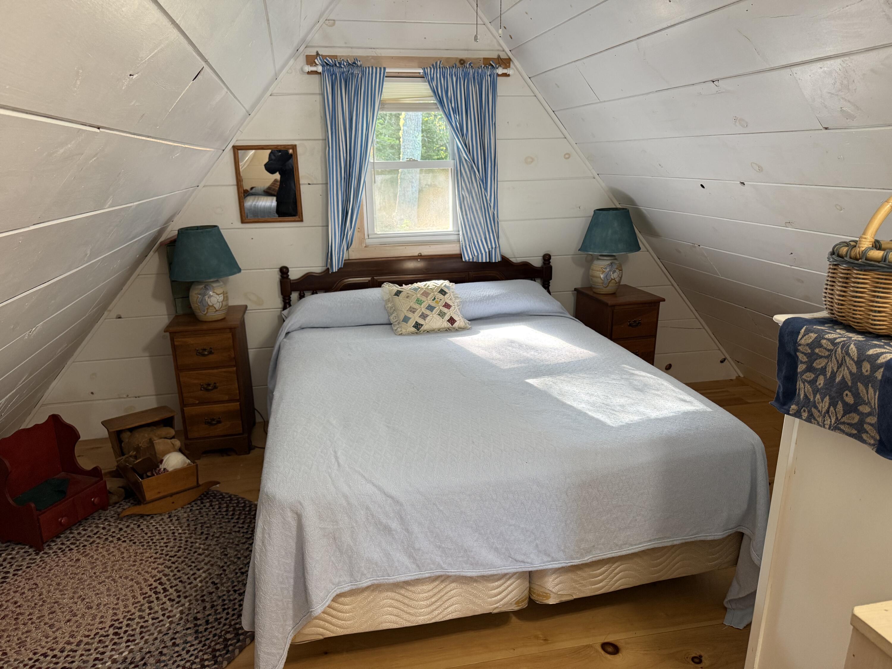 main property photo 35