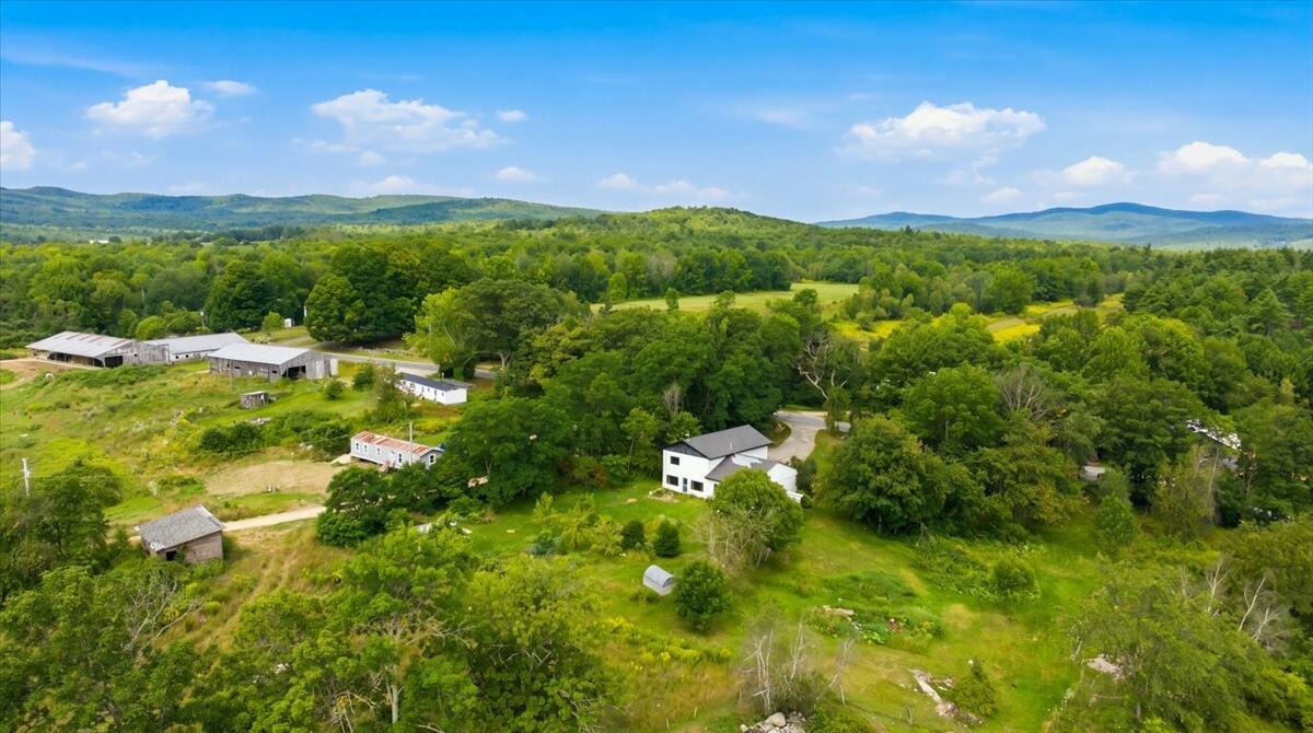 main property photo 59