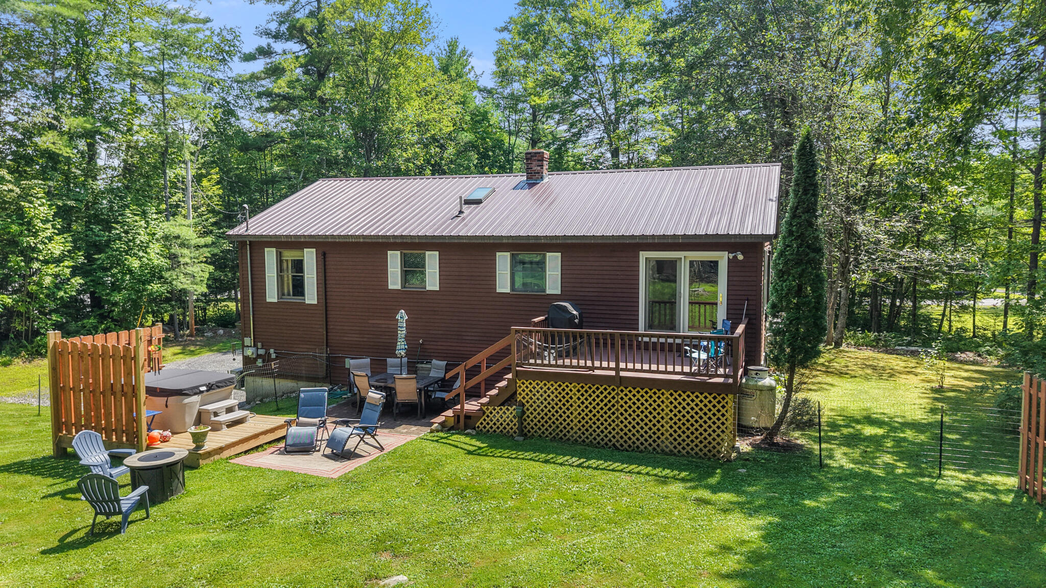 main property photo 50