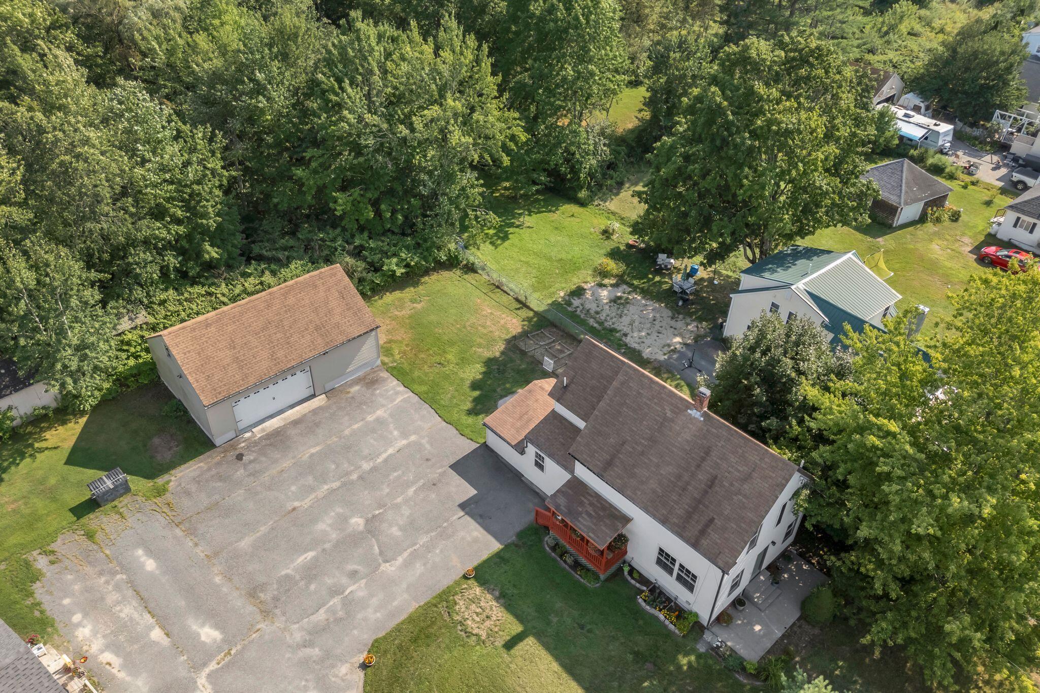 main property photo 36