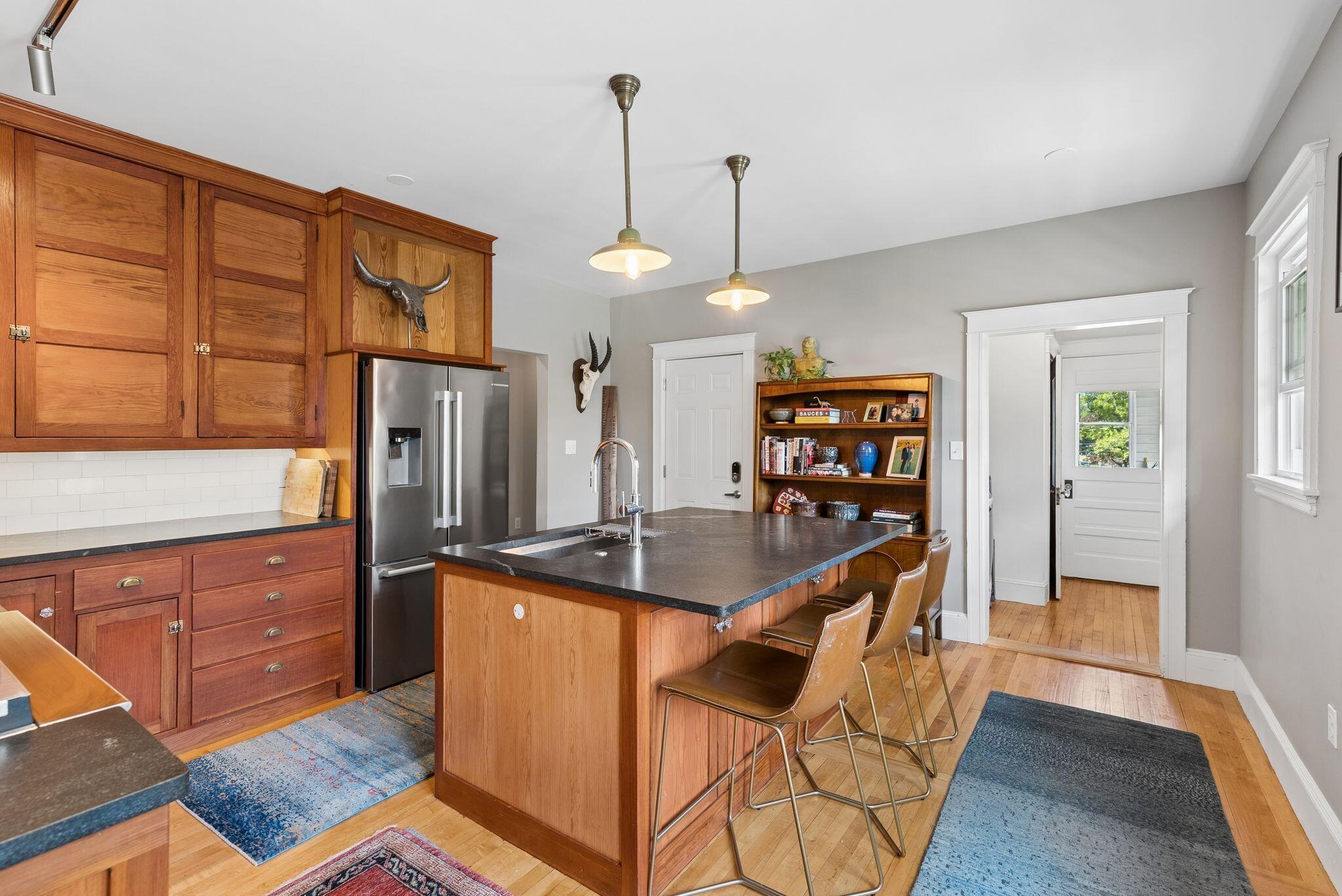 main property photo 17