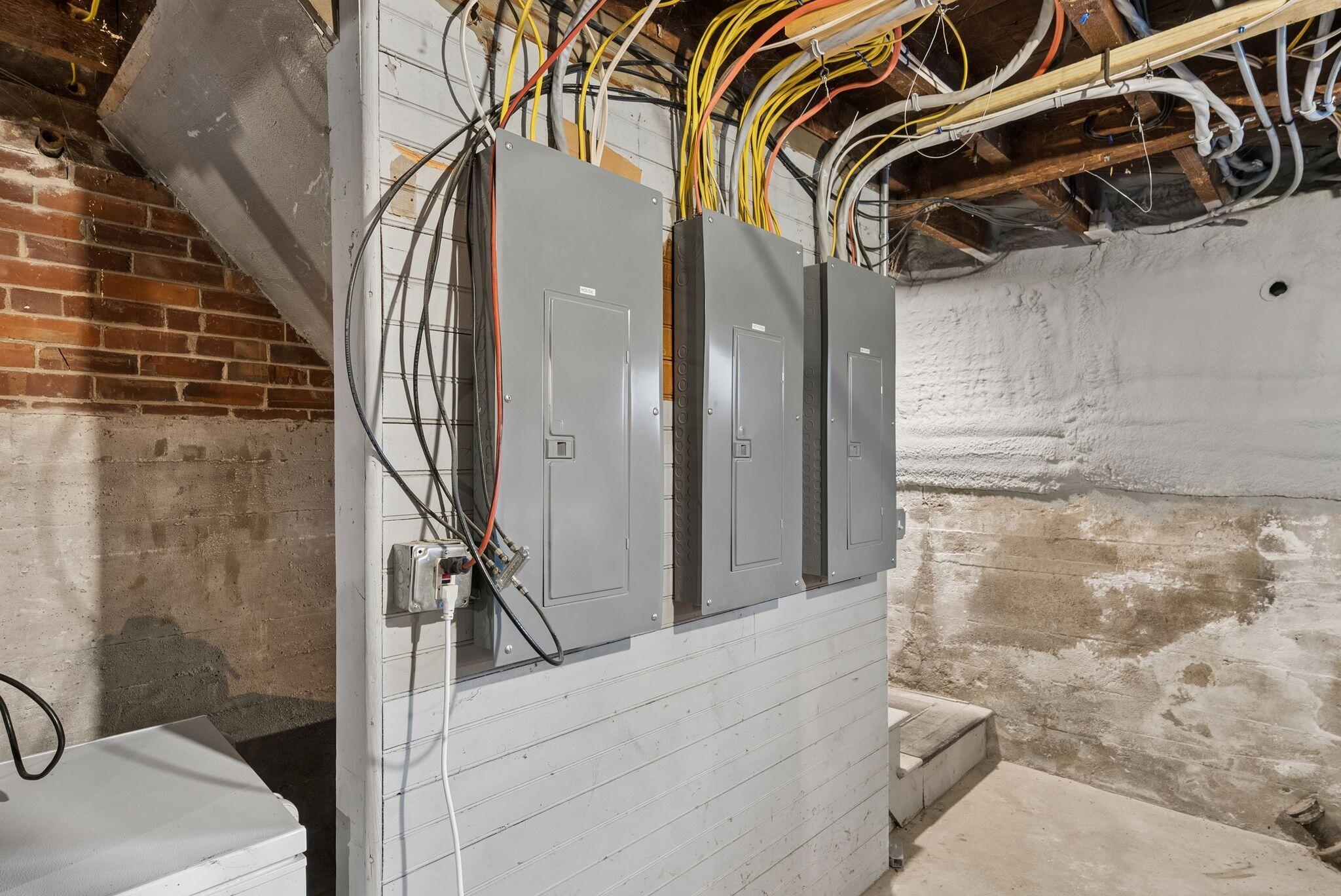 main property photo 77