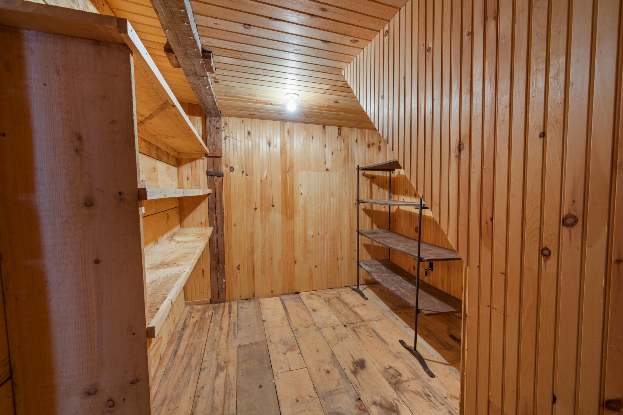 main property photo 24