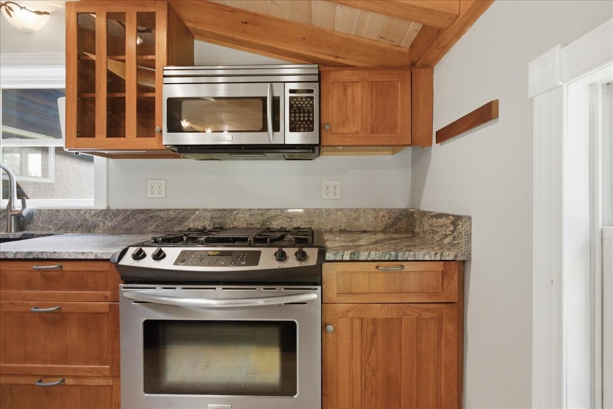 main property photo 106