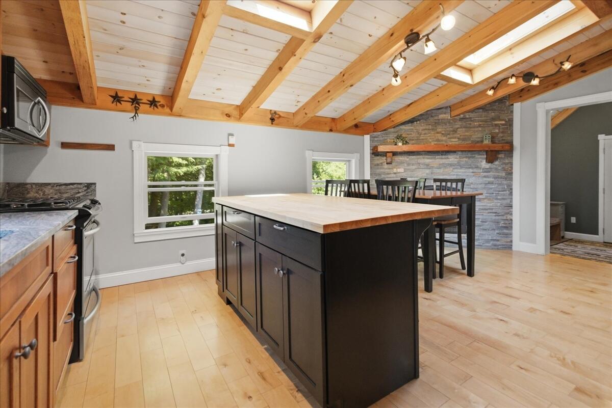 main property photo 108