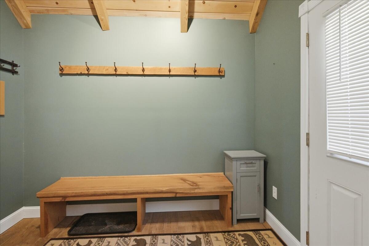 main property photo 123