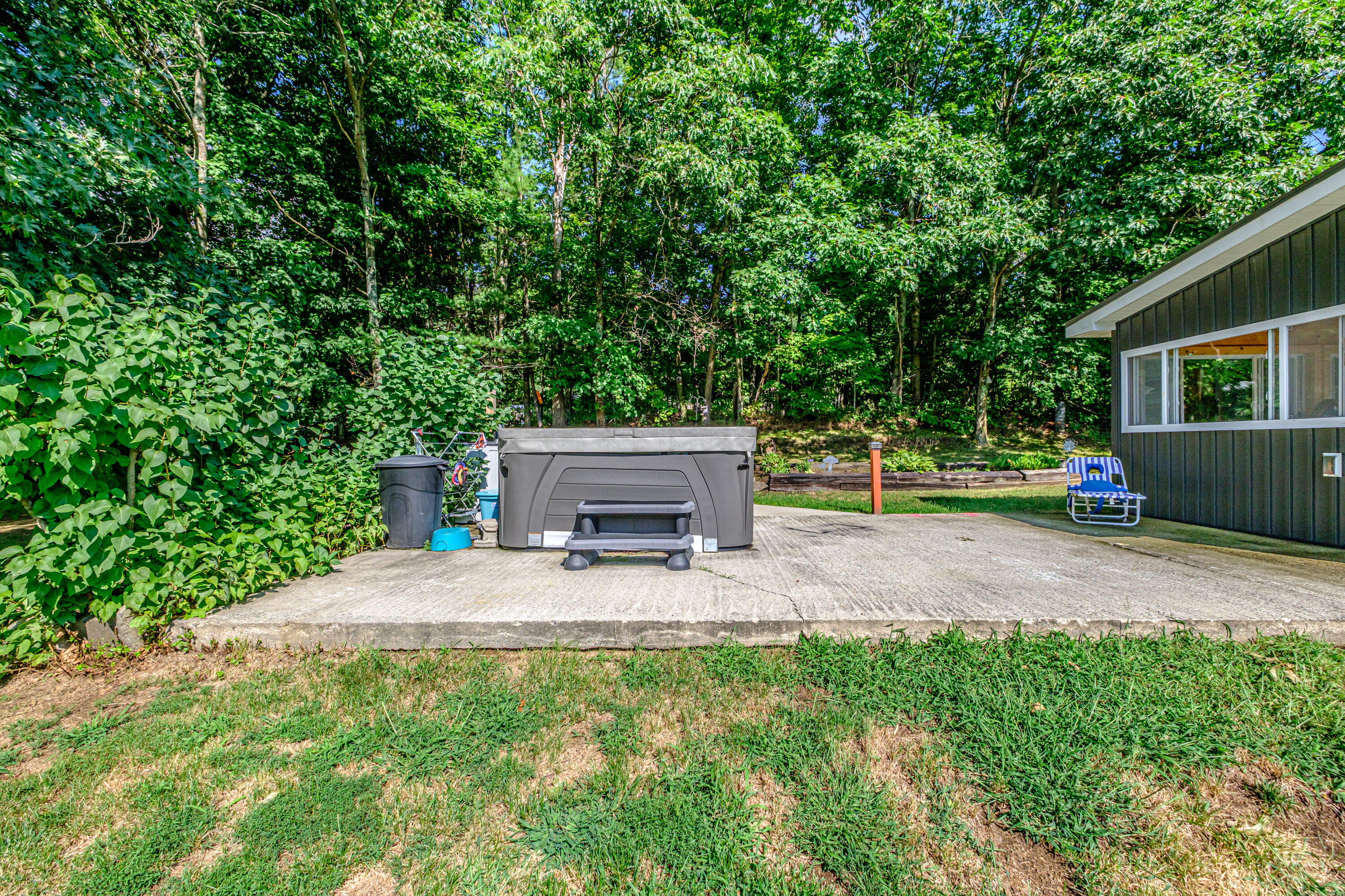 main property photo 51