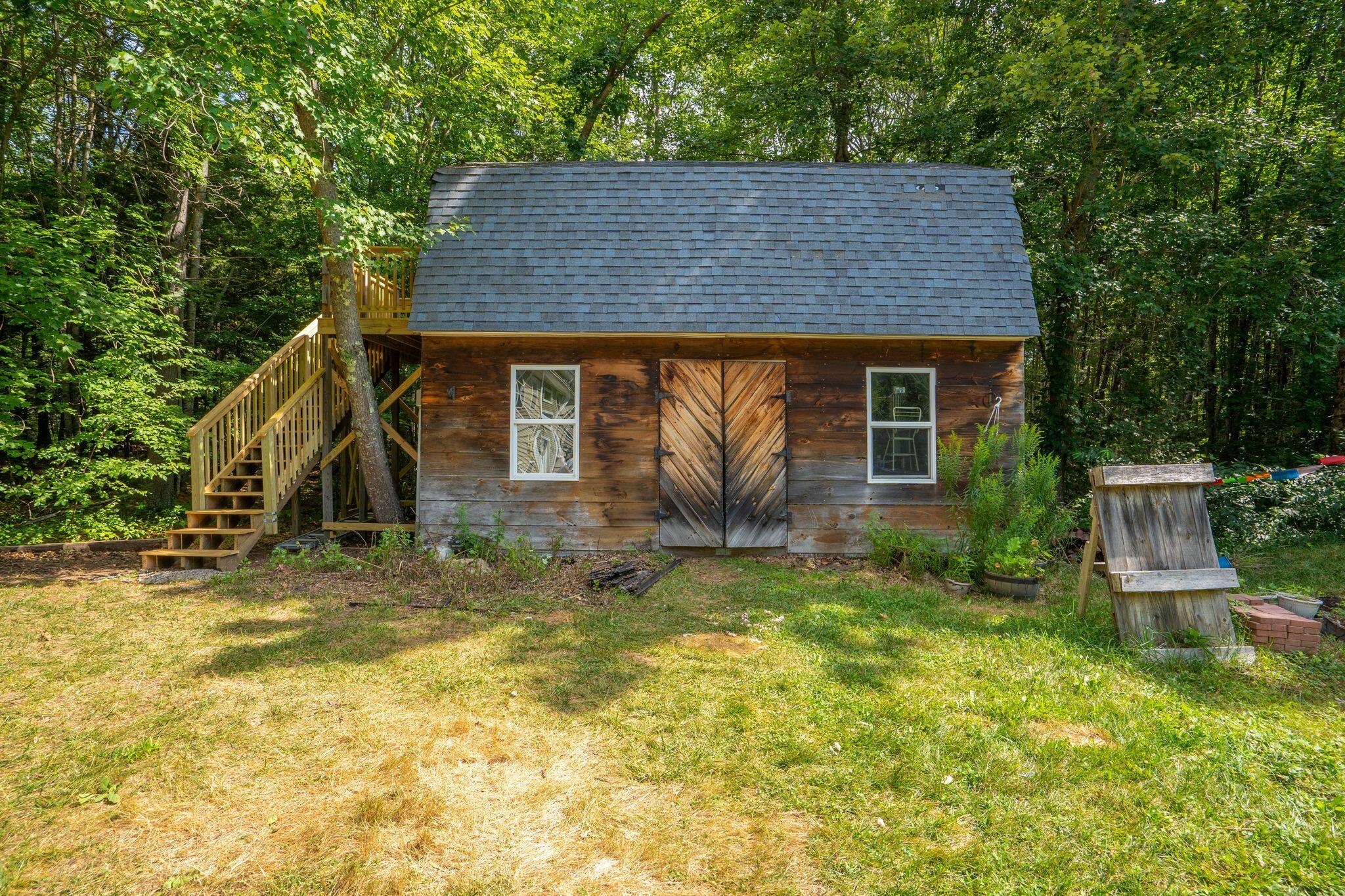 main property photo 31