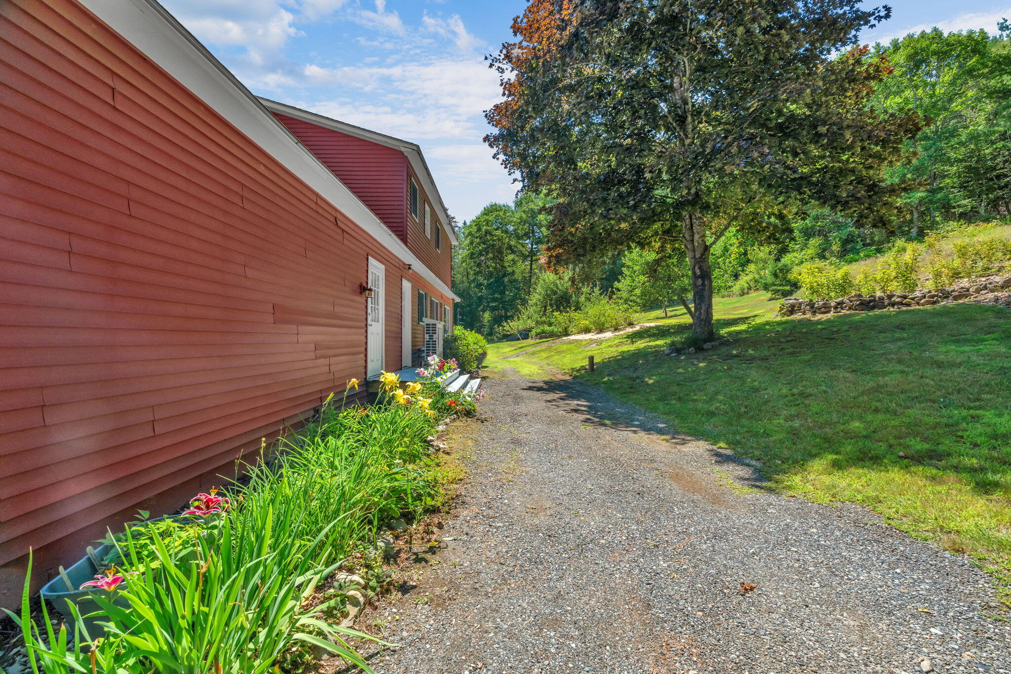 main property photo 60