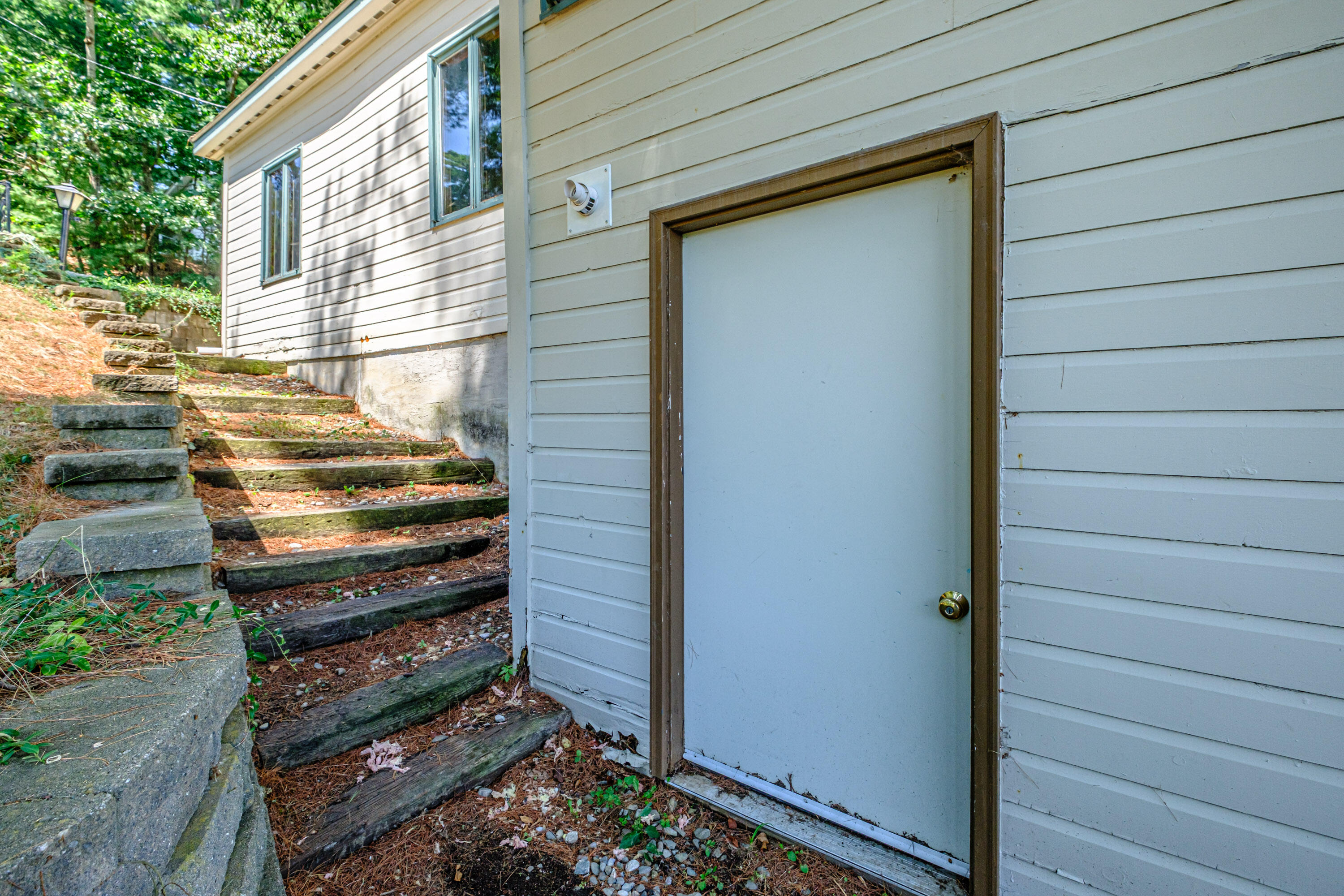 main property photo 64