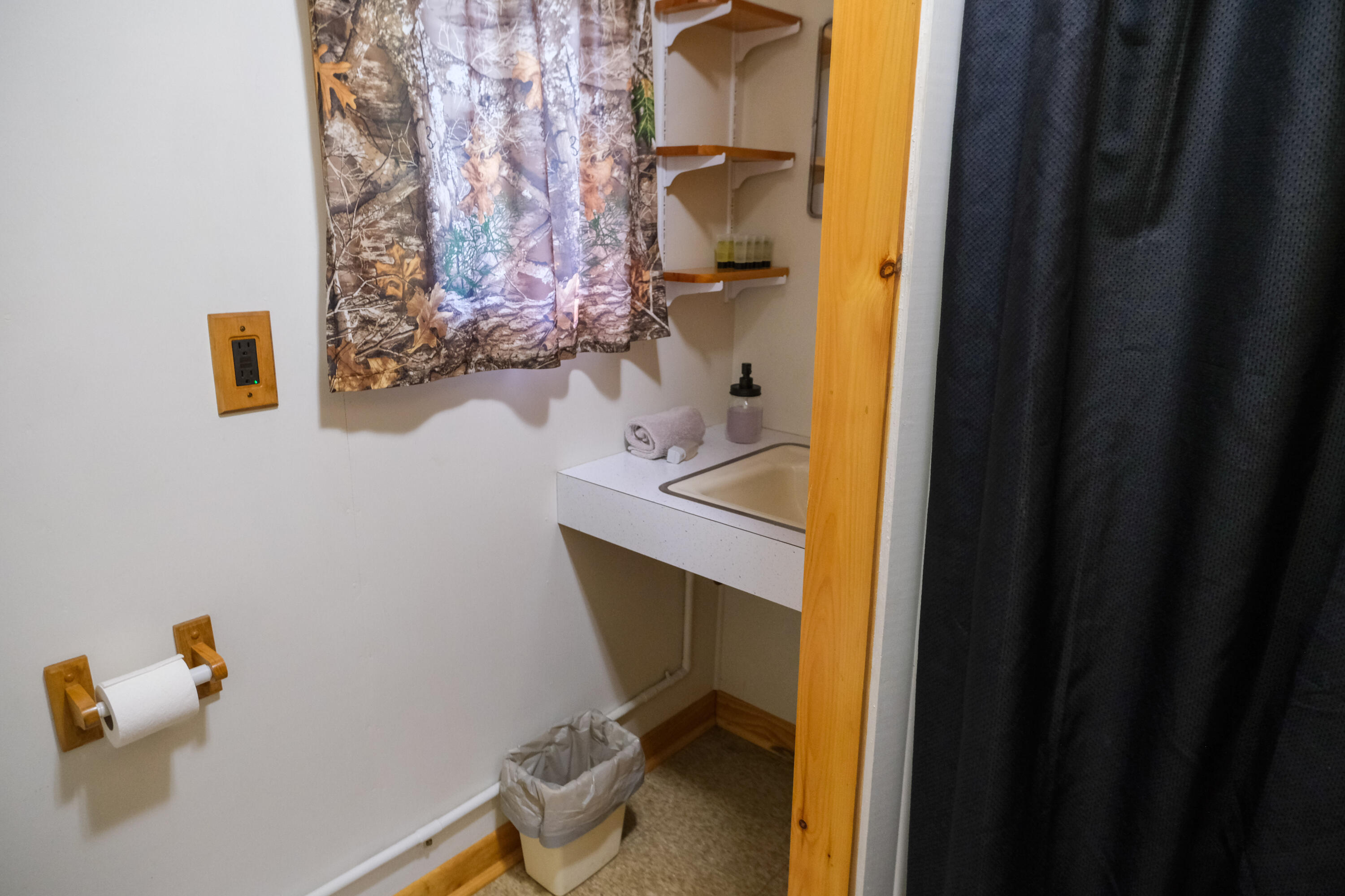 main property photo 77