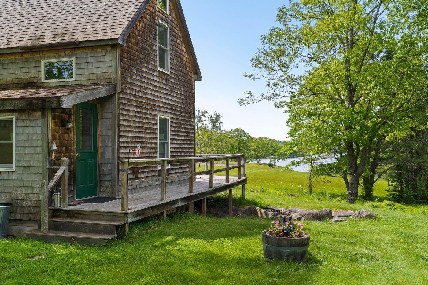 main property photo 35