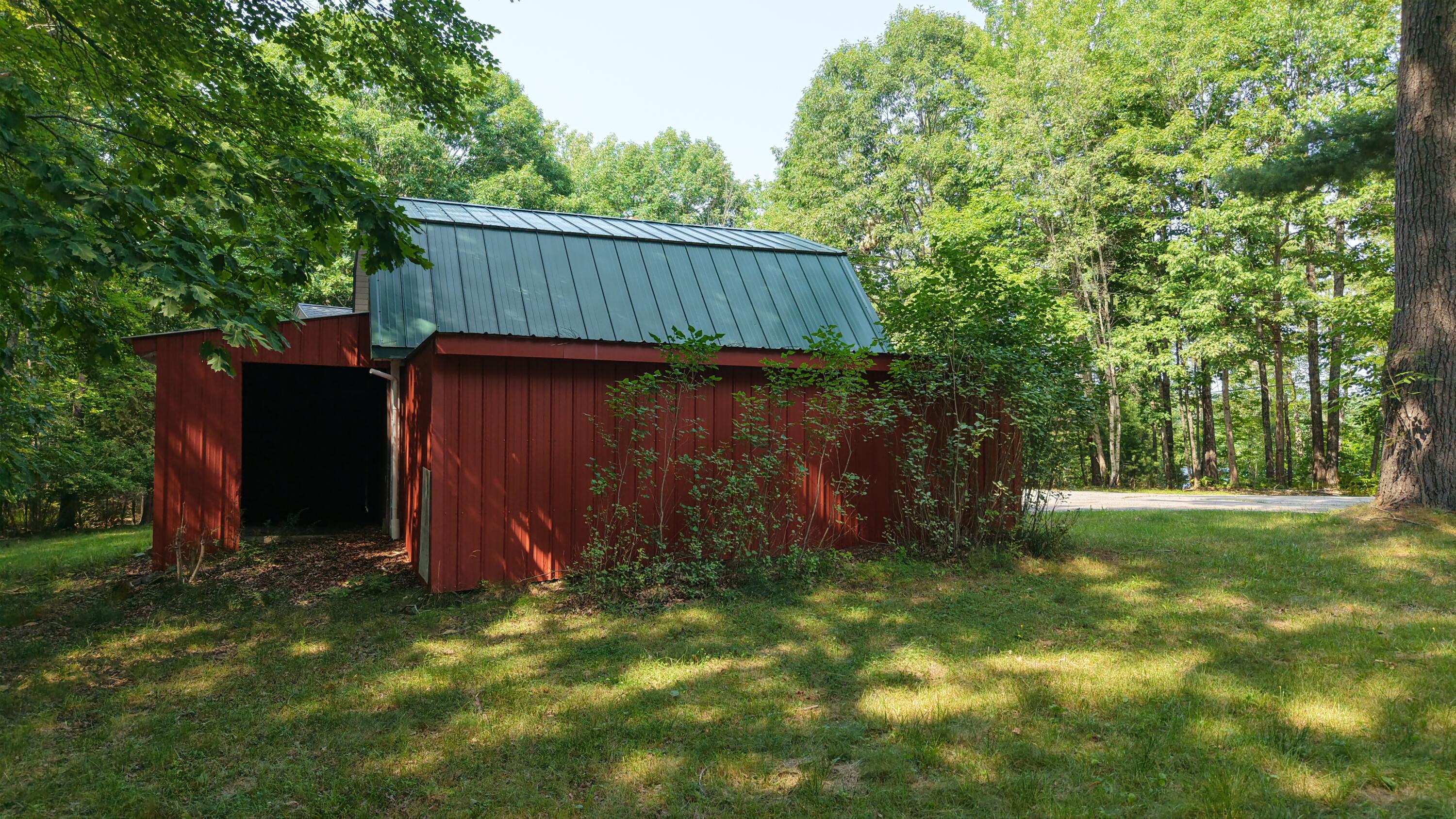 main property photo 6