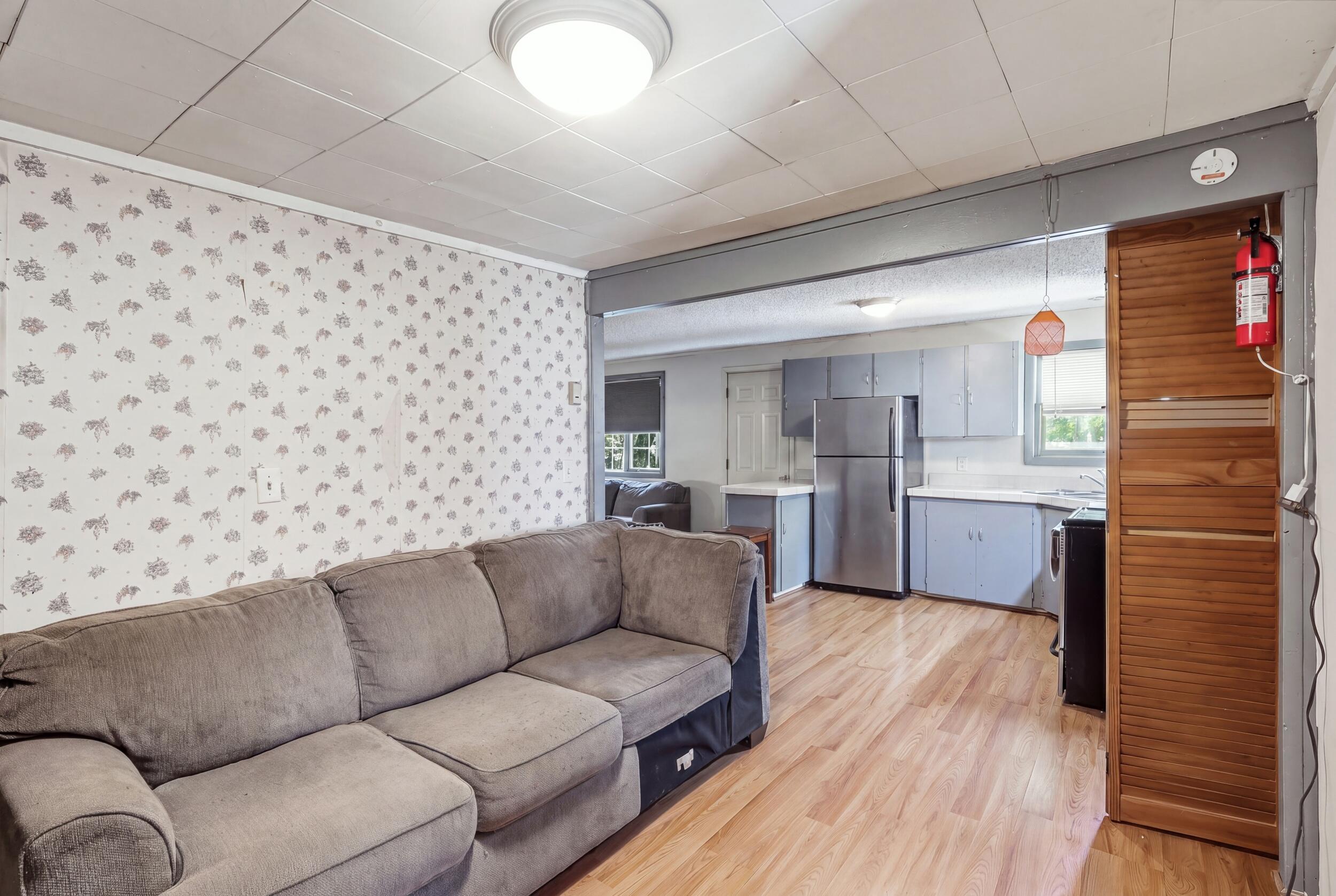 main property photo 18