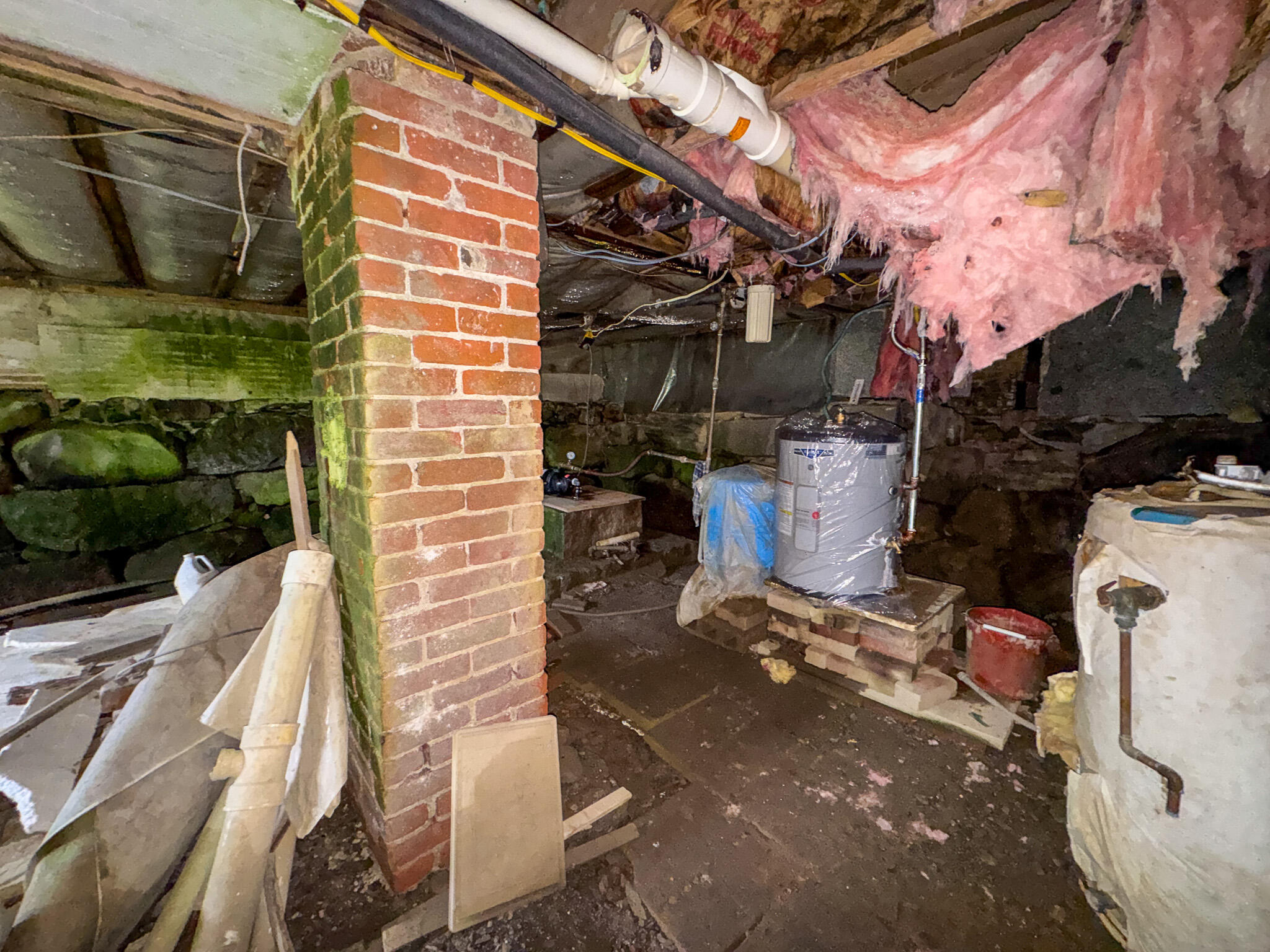main property photo 37