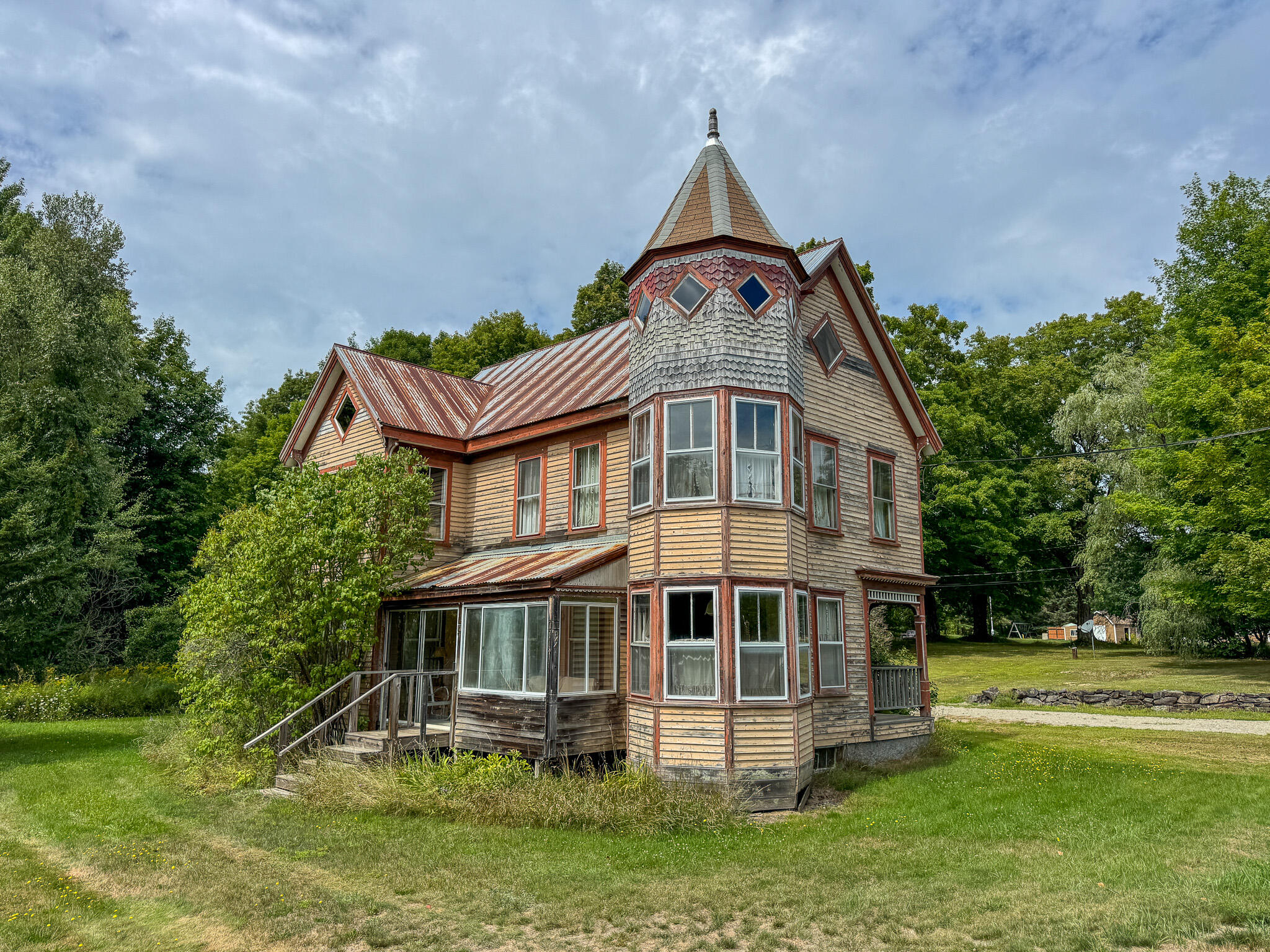 main property photo 4