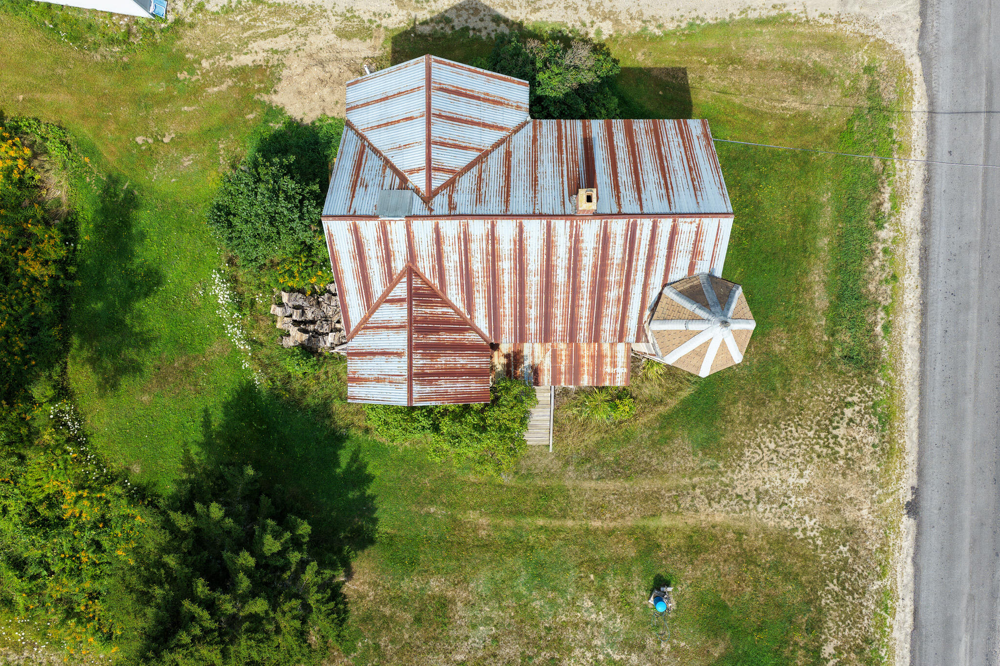 main property photo 7