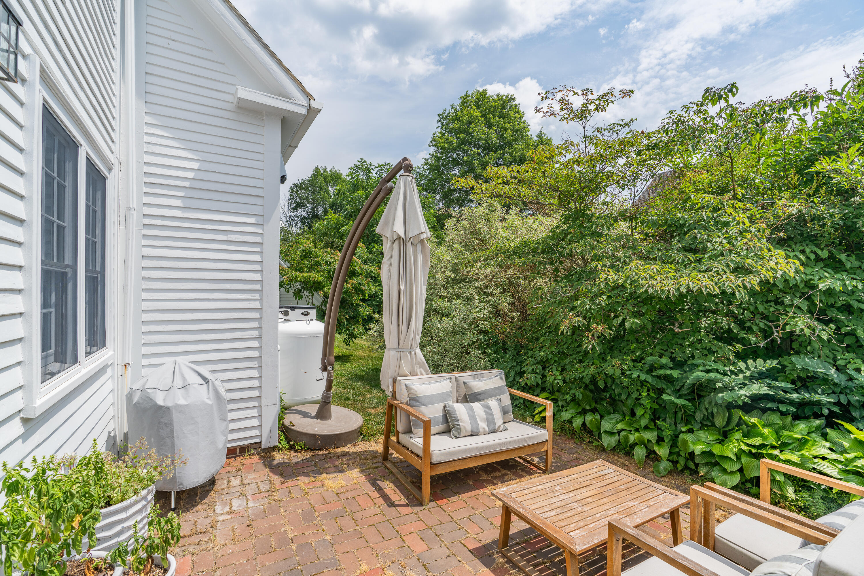 main property photo 111