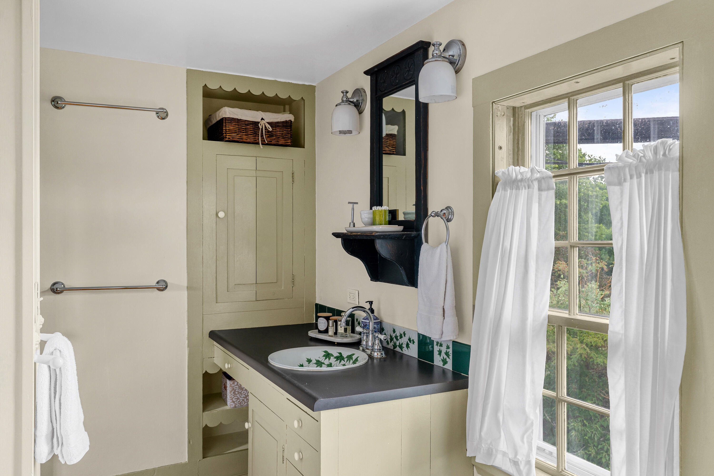main property photo 86