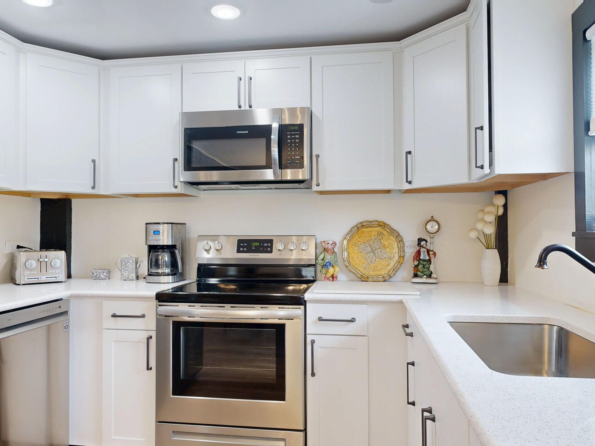 main property photo 70