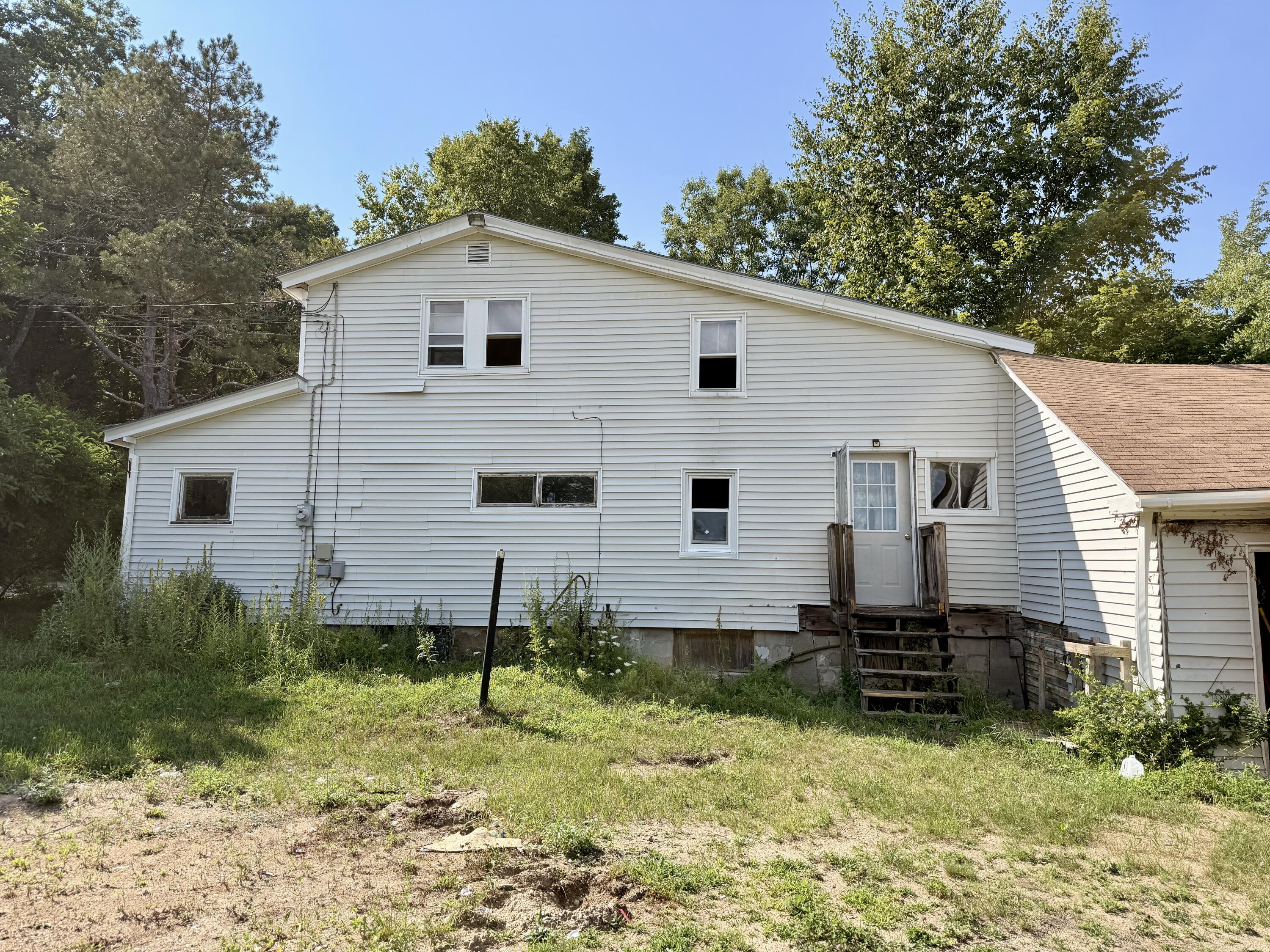 main property photo 33