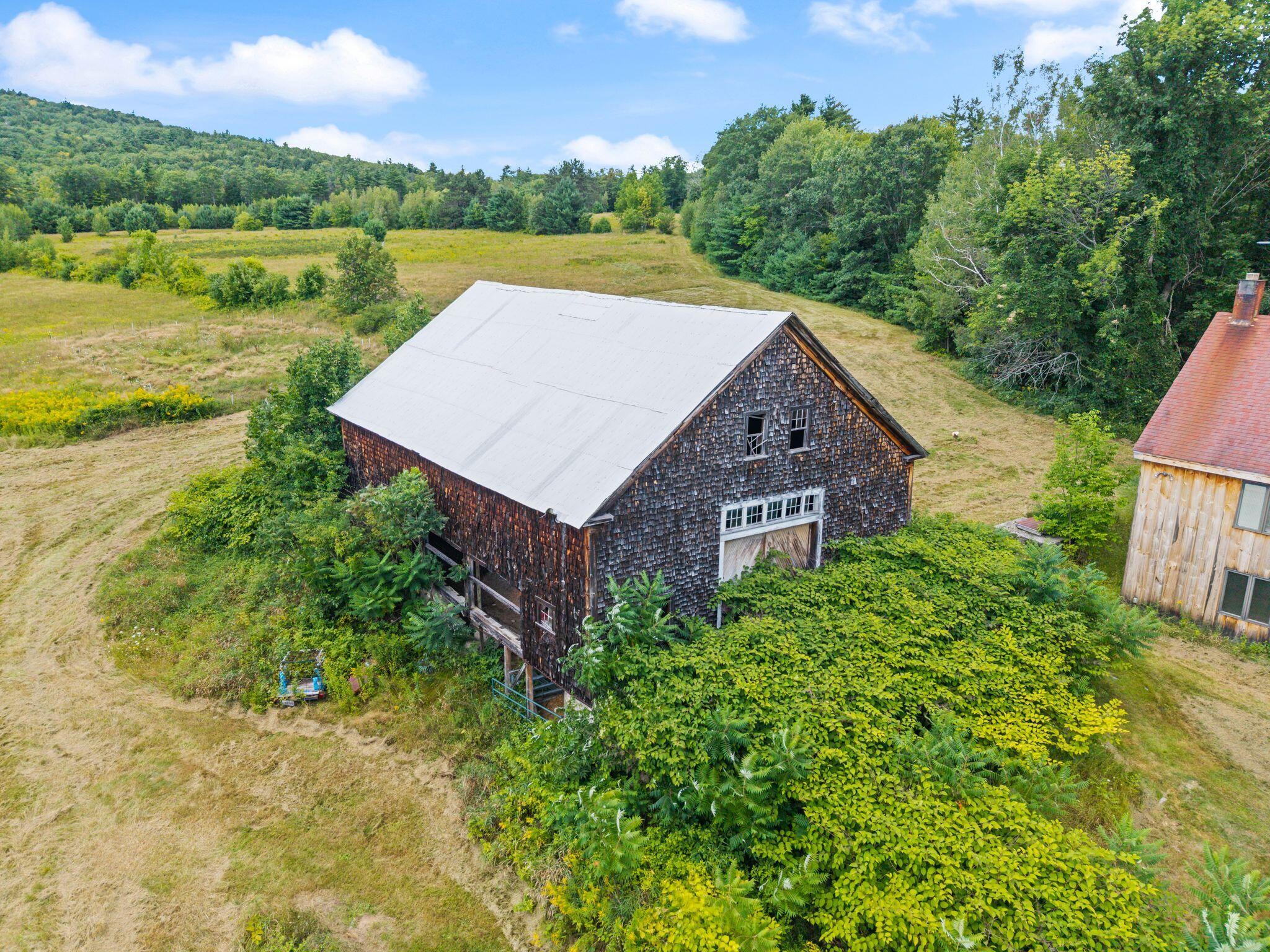 main property photo 57