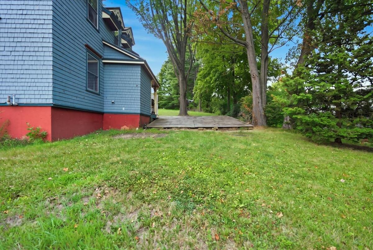 main property photo 31