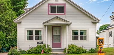 image of property with 3 Bed | 2 Bath | 1,560 Sqft