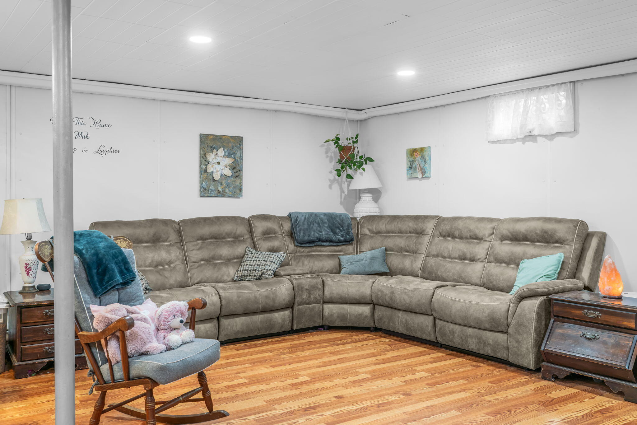 main property photo 29