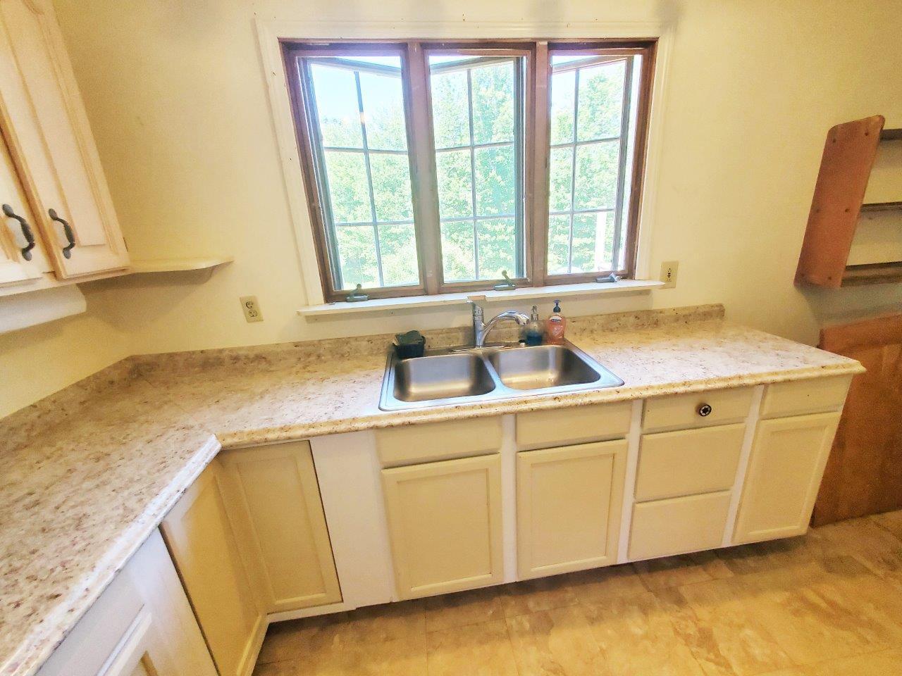 main property photo 74