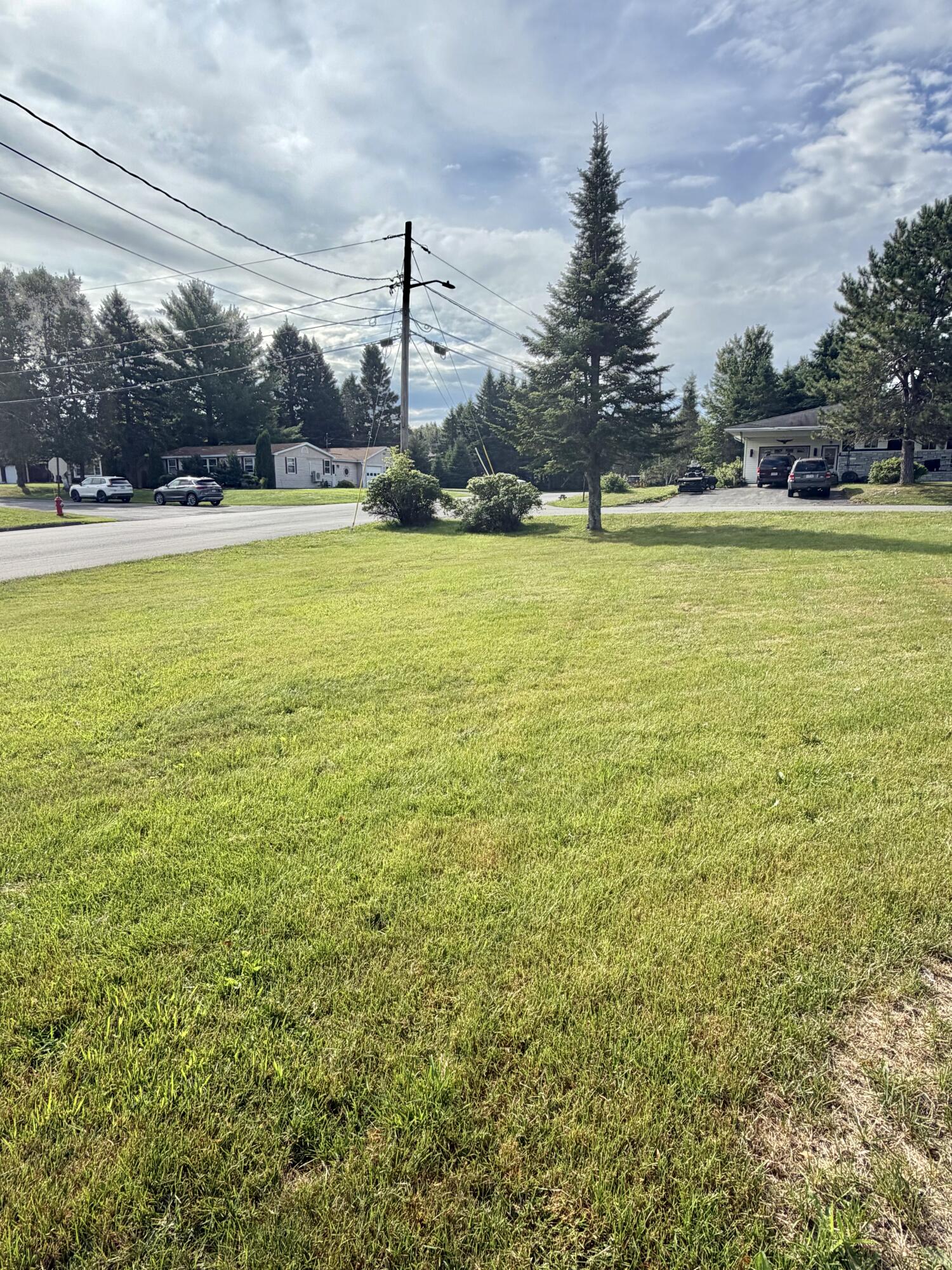 main property photo 13