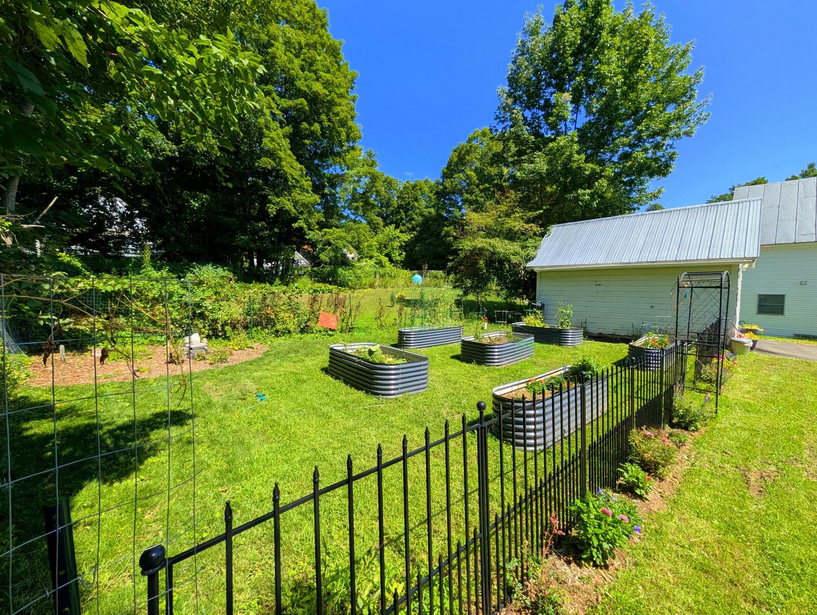 main property photo 33