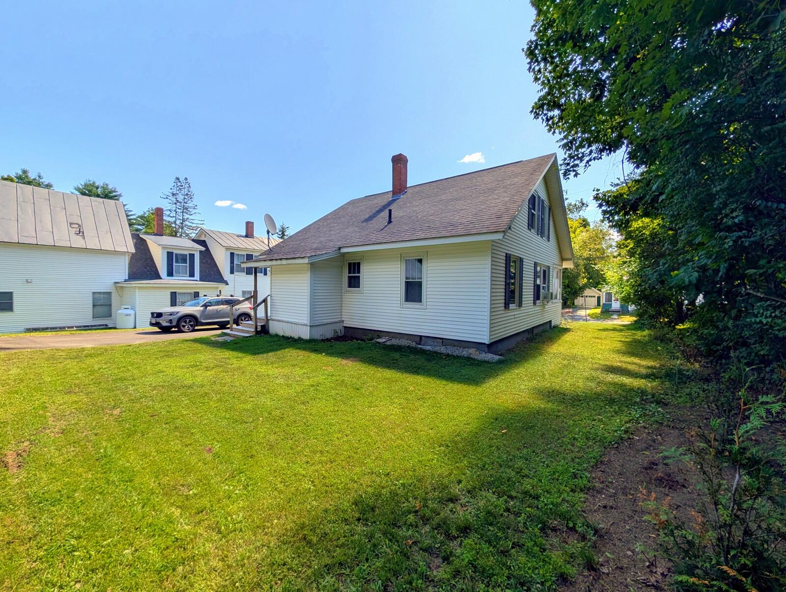 main property photo 39