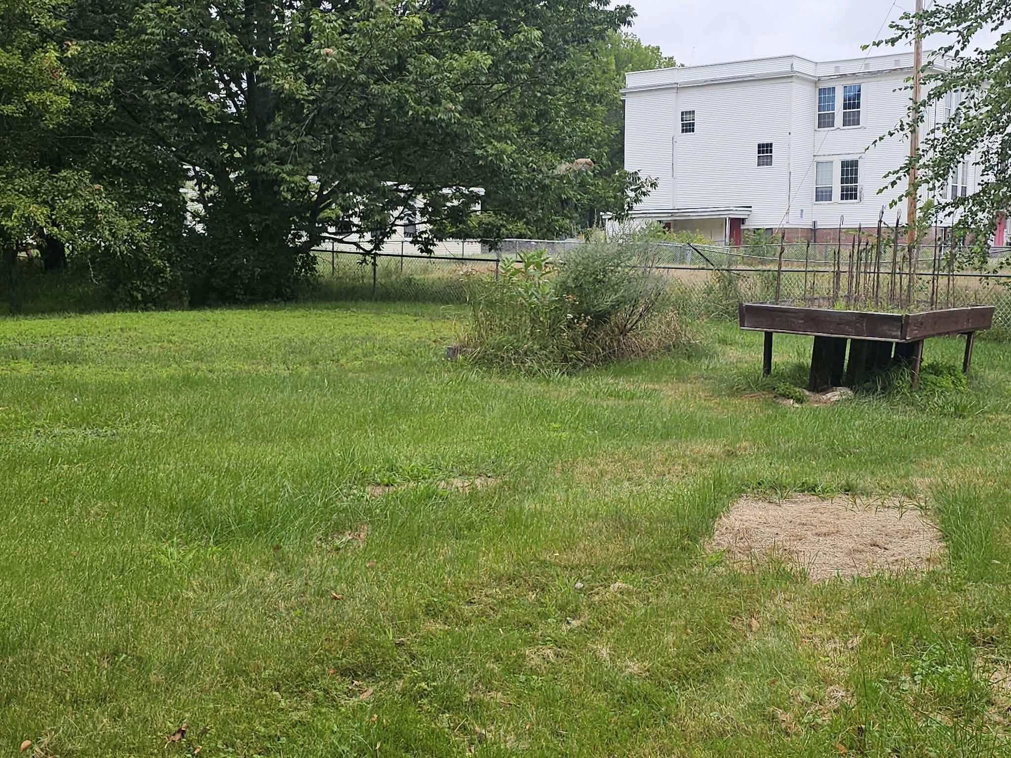 main property photo 23