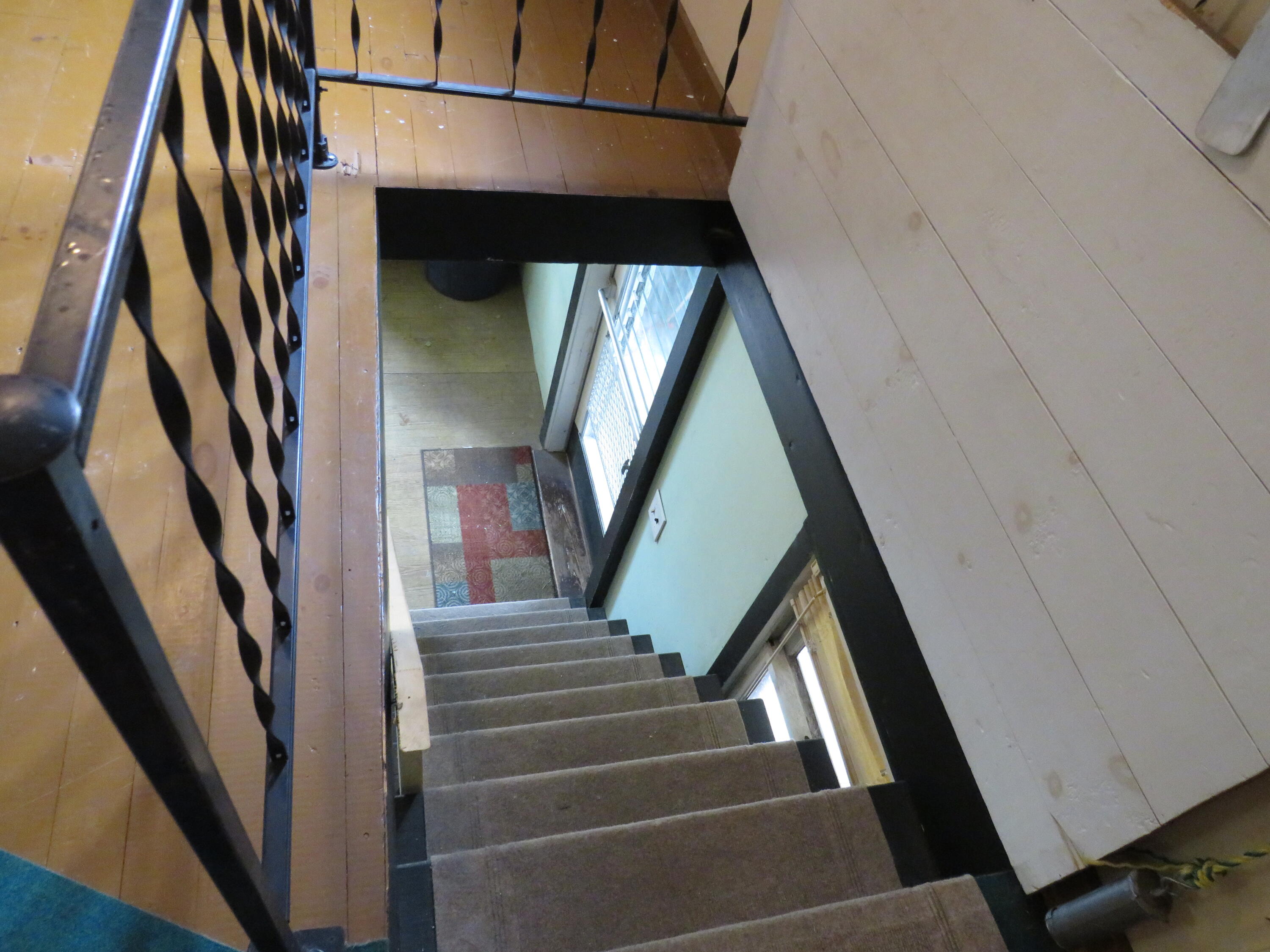 main property photo 28