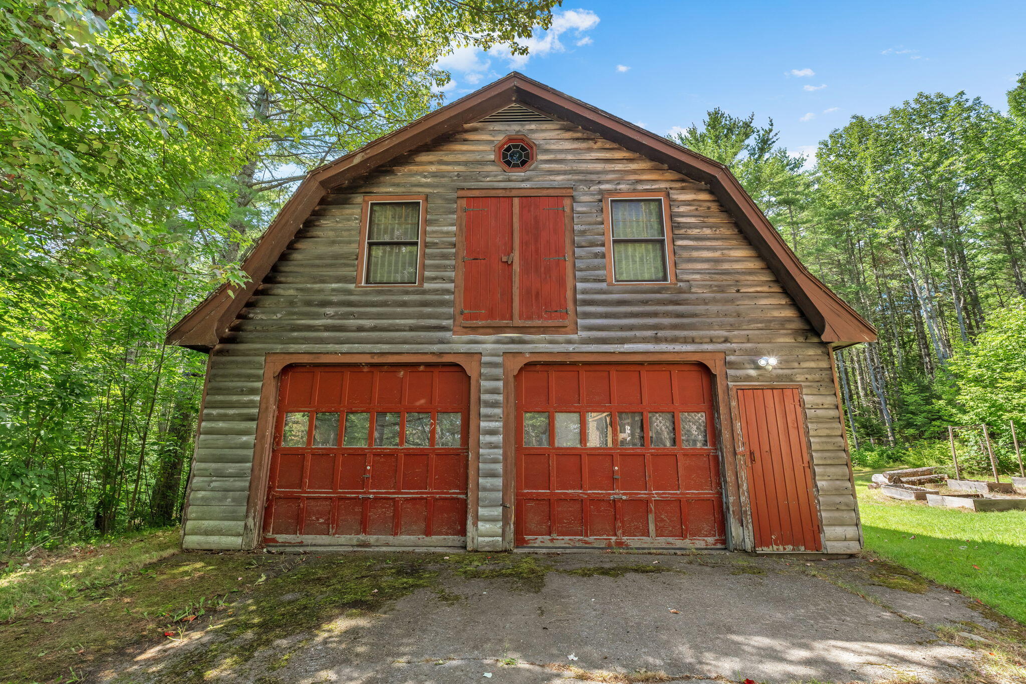 main property photo 46