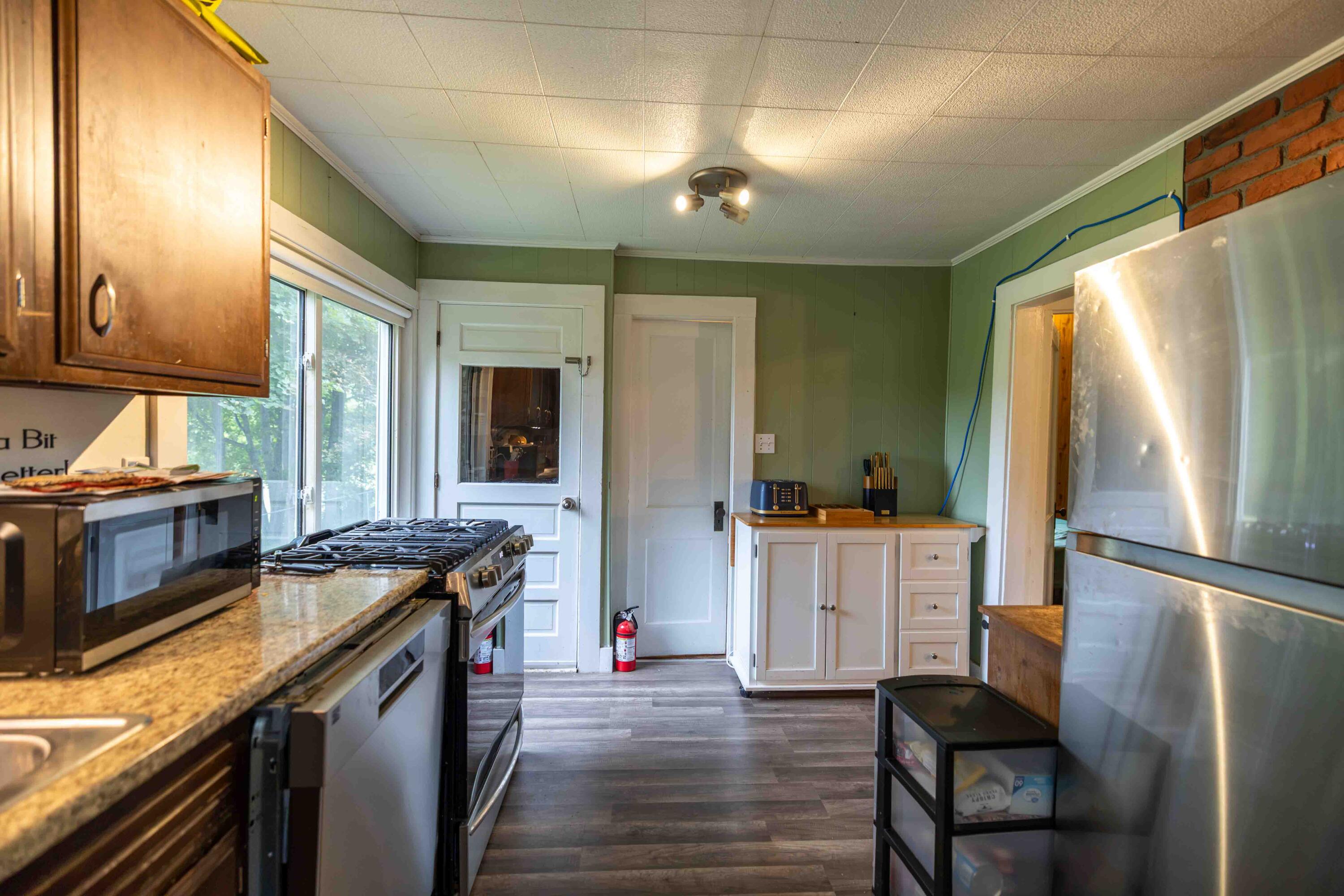 main property photo 30