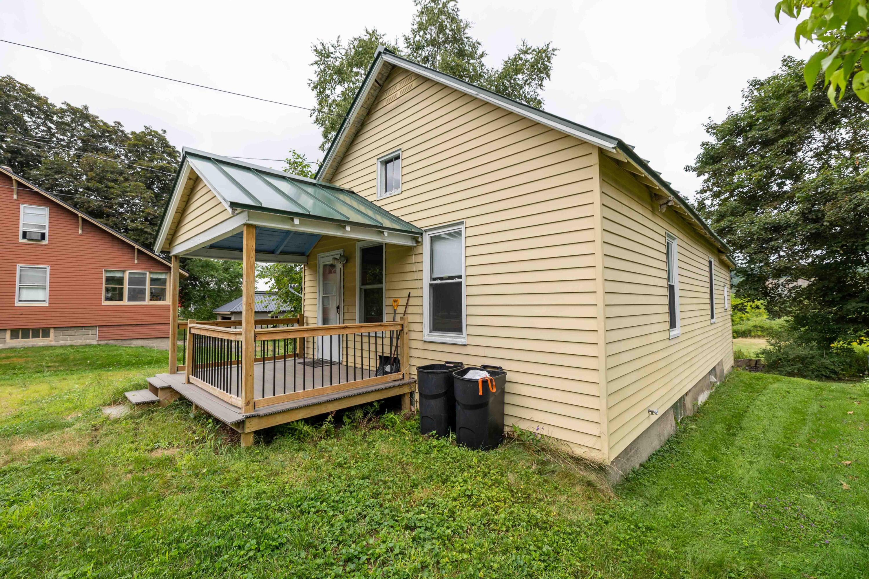 main property photo 37