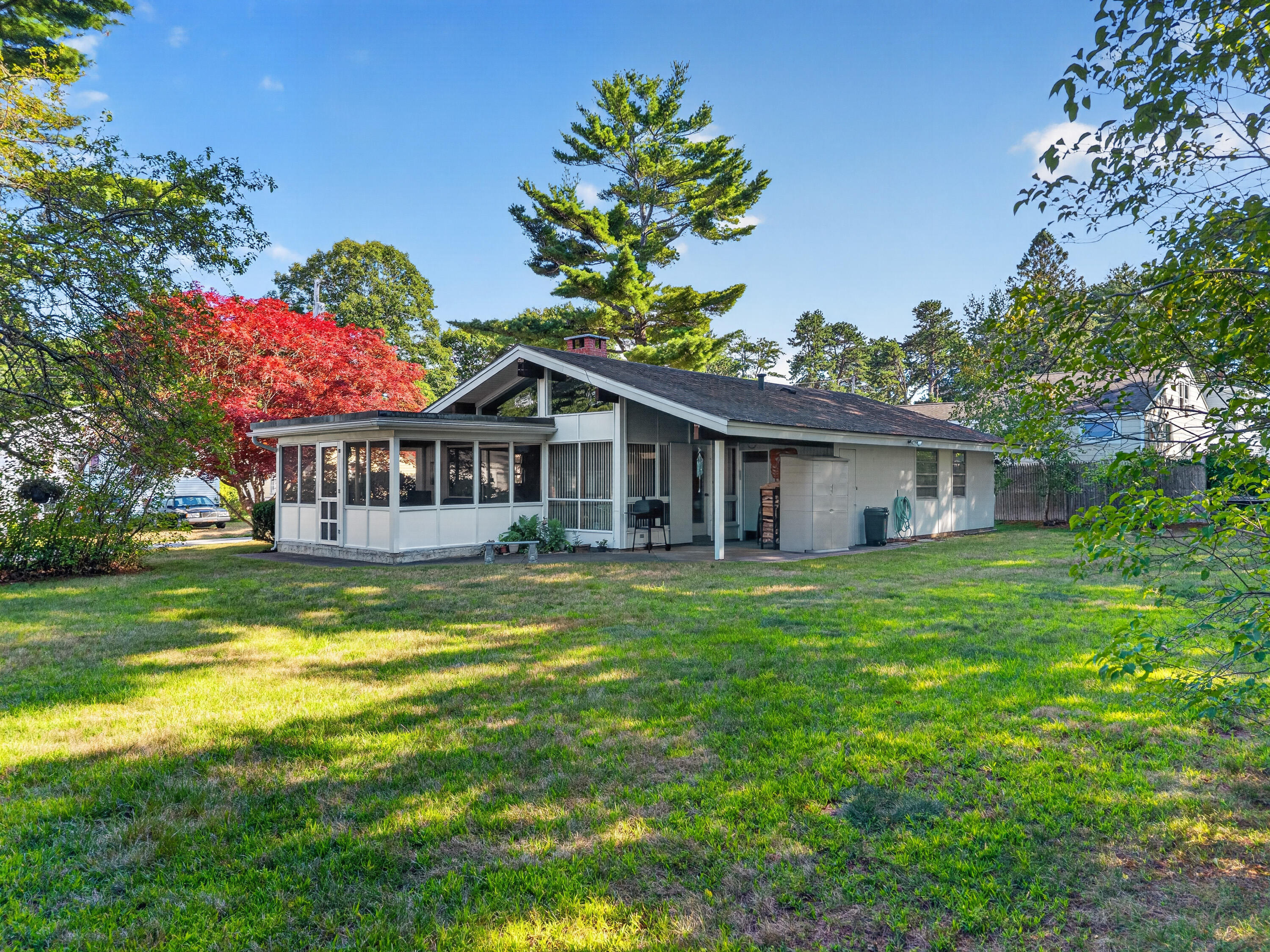 main property photo 40