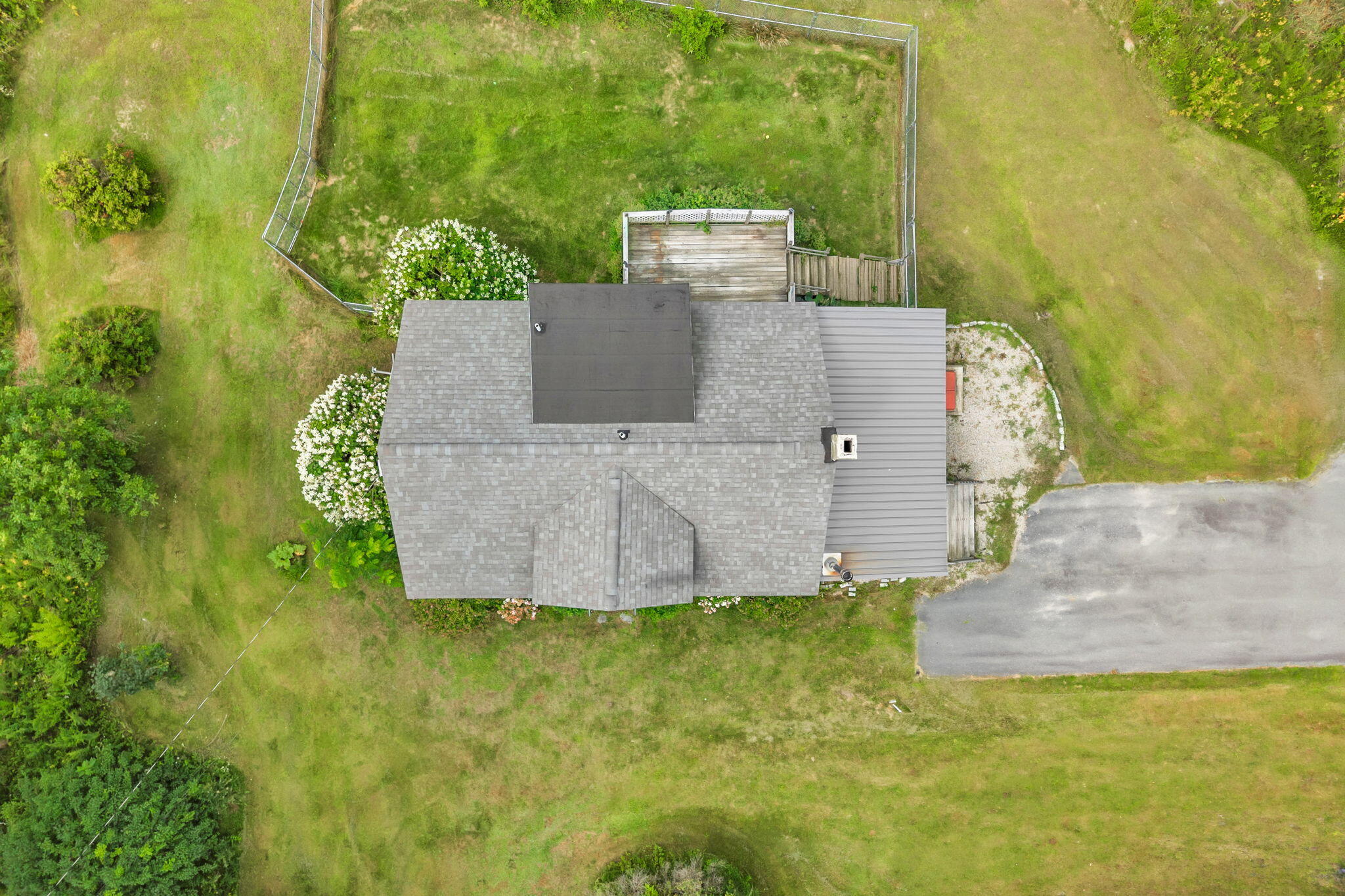 main property photo 59