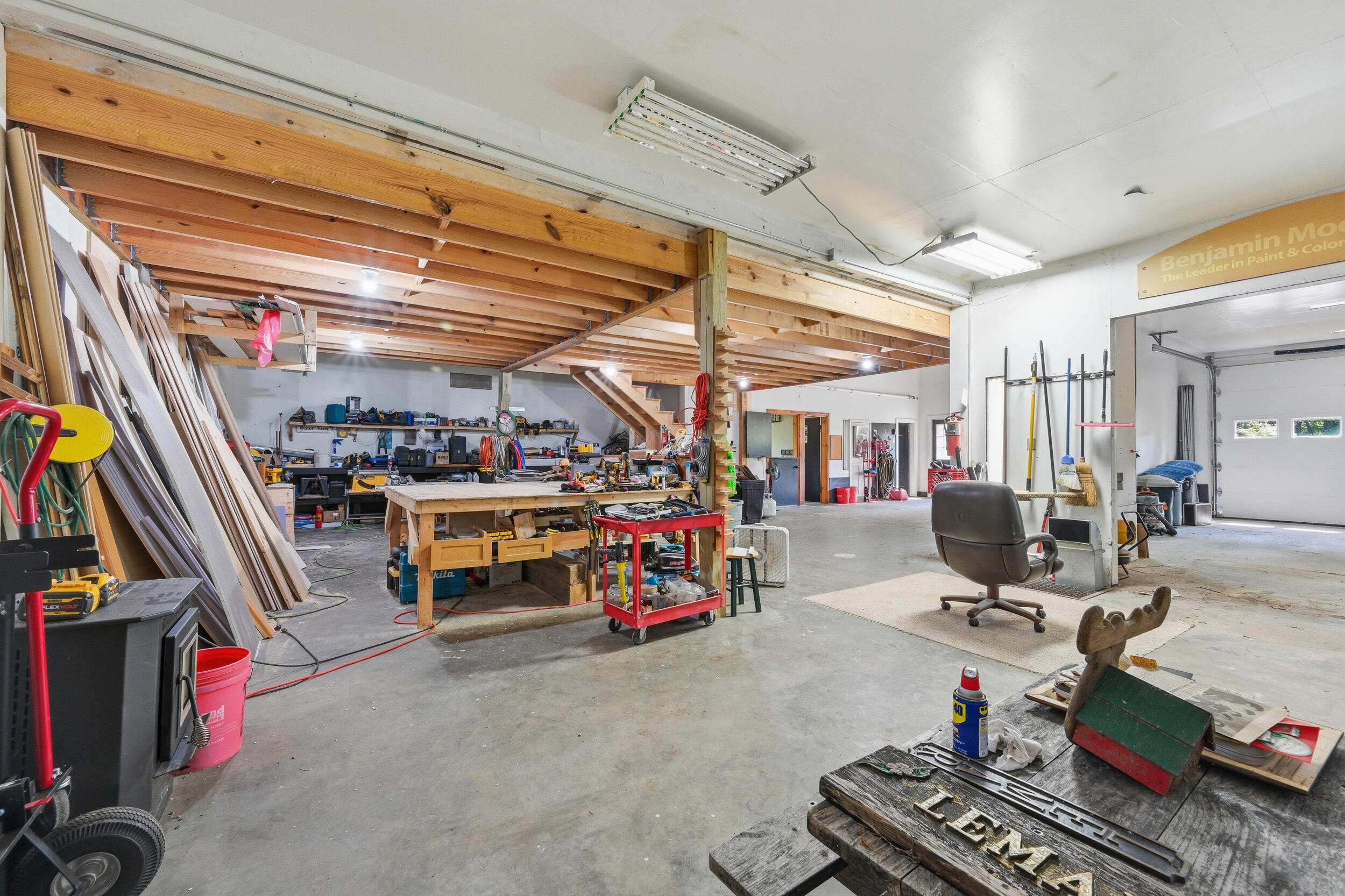 main property photo 36